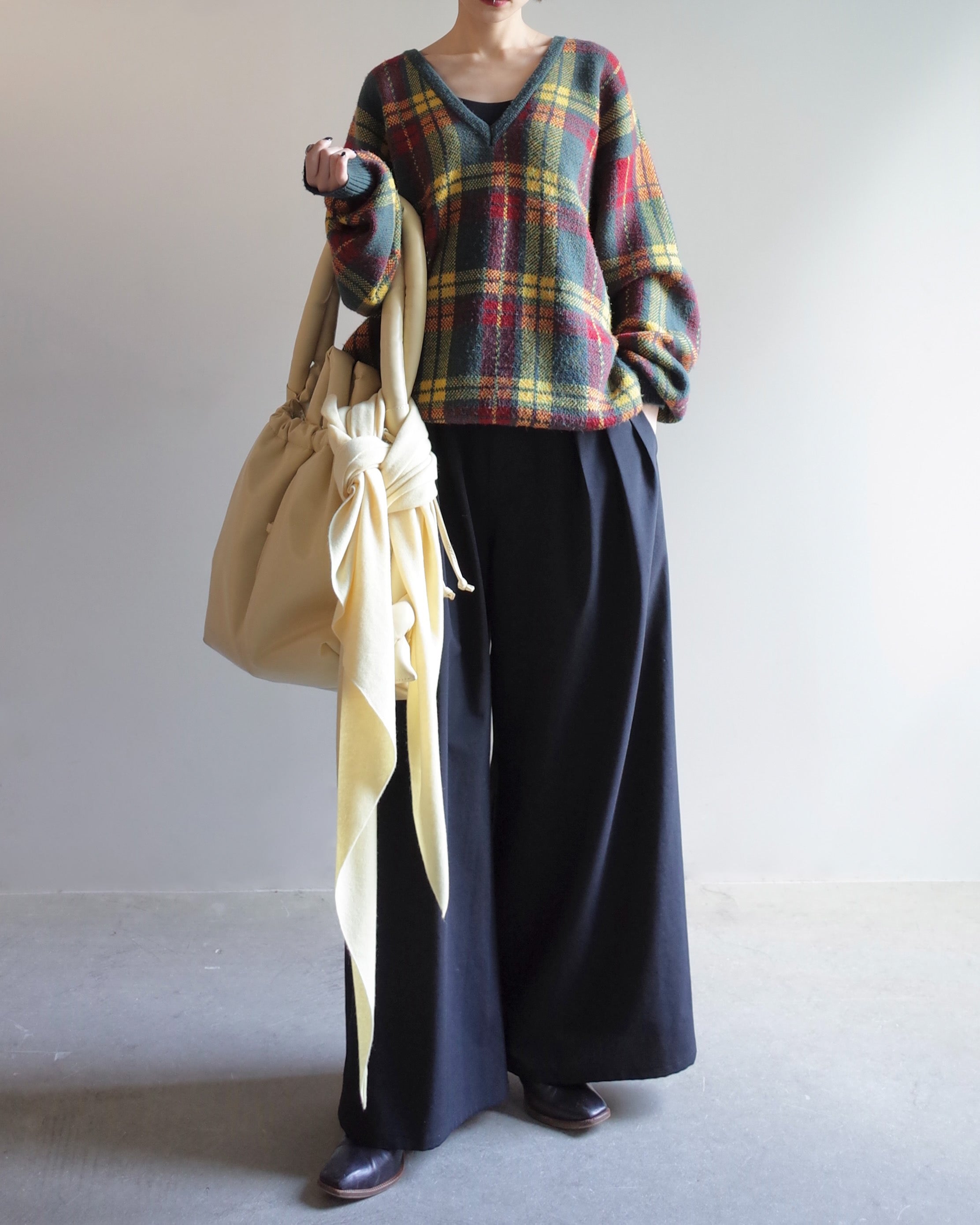 Used / V NECK KNIT PULLOVER