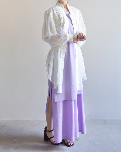 Used / LACE GOWN