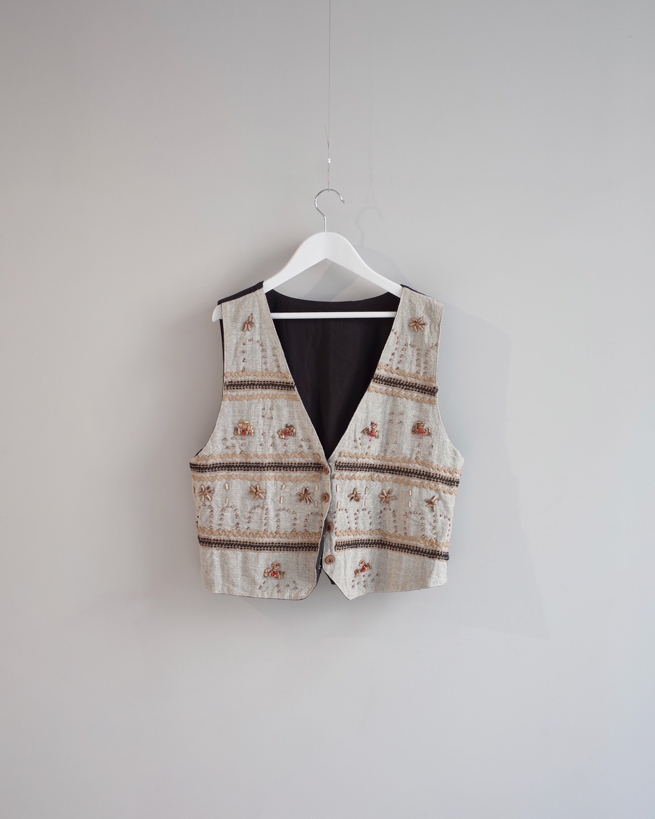 Used / VEST