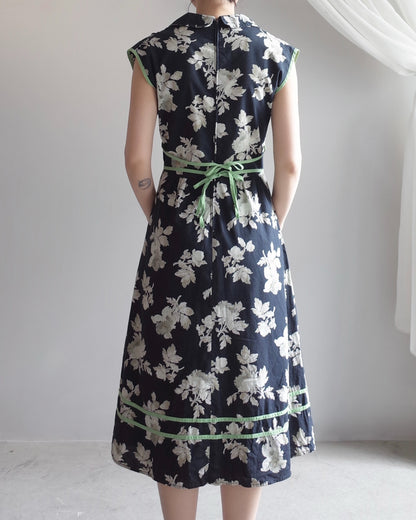Used / HANDMADE SLEEVELESS ONEPIECE
