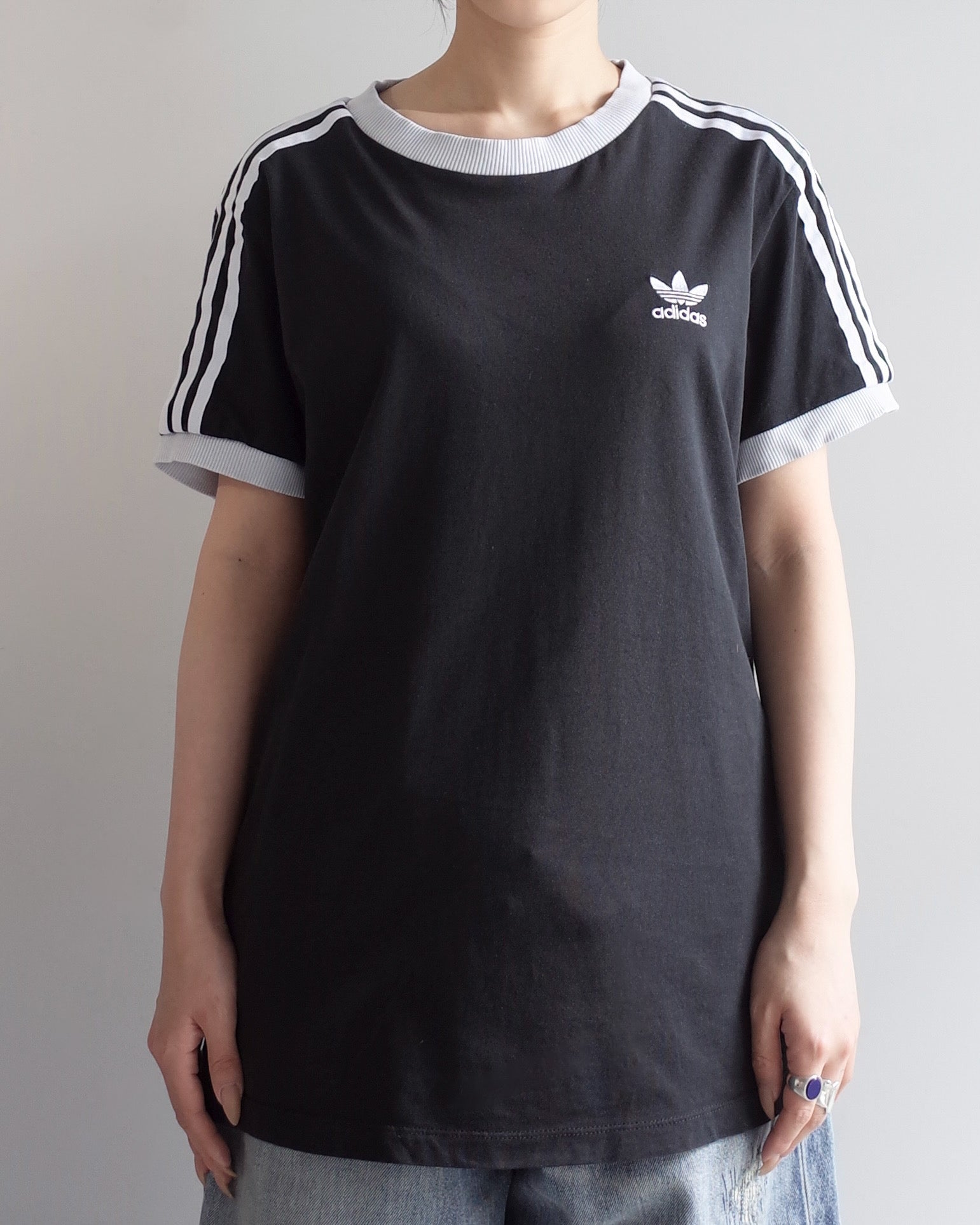 Used / adidas T-SHIRT