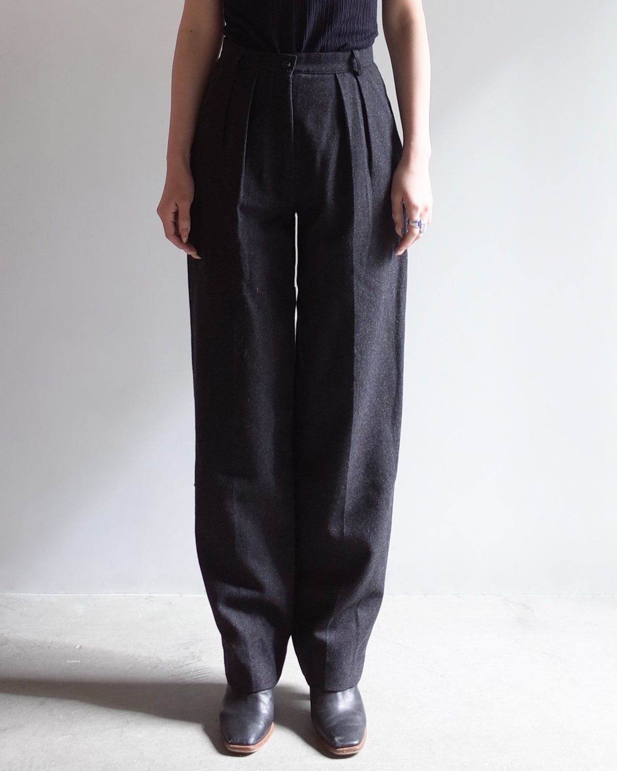 Used / WOOL TAPERED PANTS