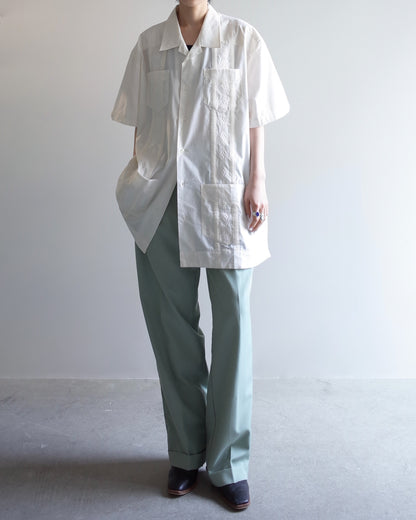 Used / SHORTS SLEEVE EMBROIDERY SHIRT
