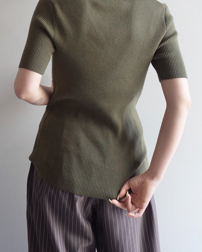 BASIC RIBBED SHORT SLEEVE PULLOVER
