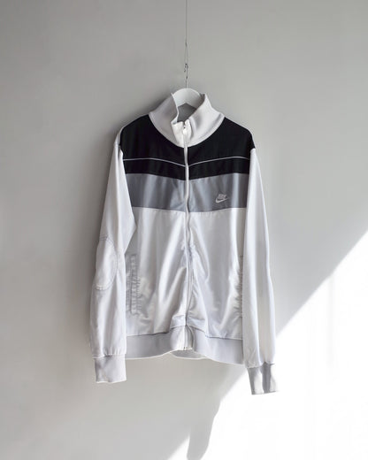 Used / NIKE TRACK JACKET