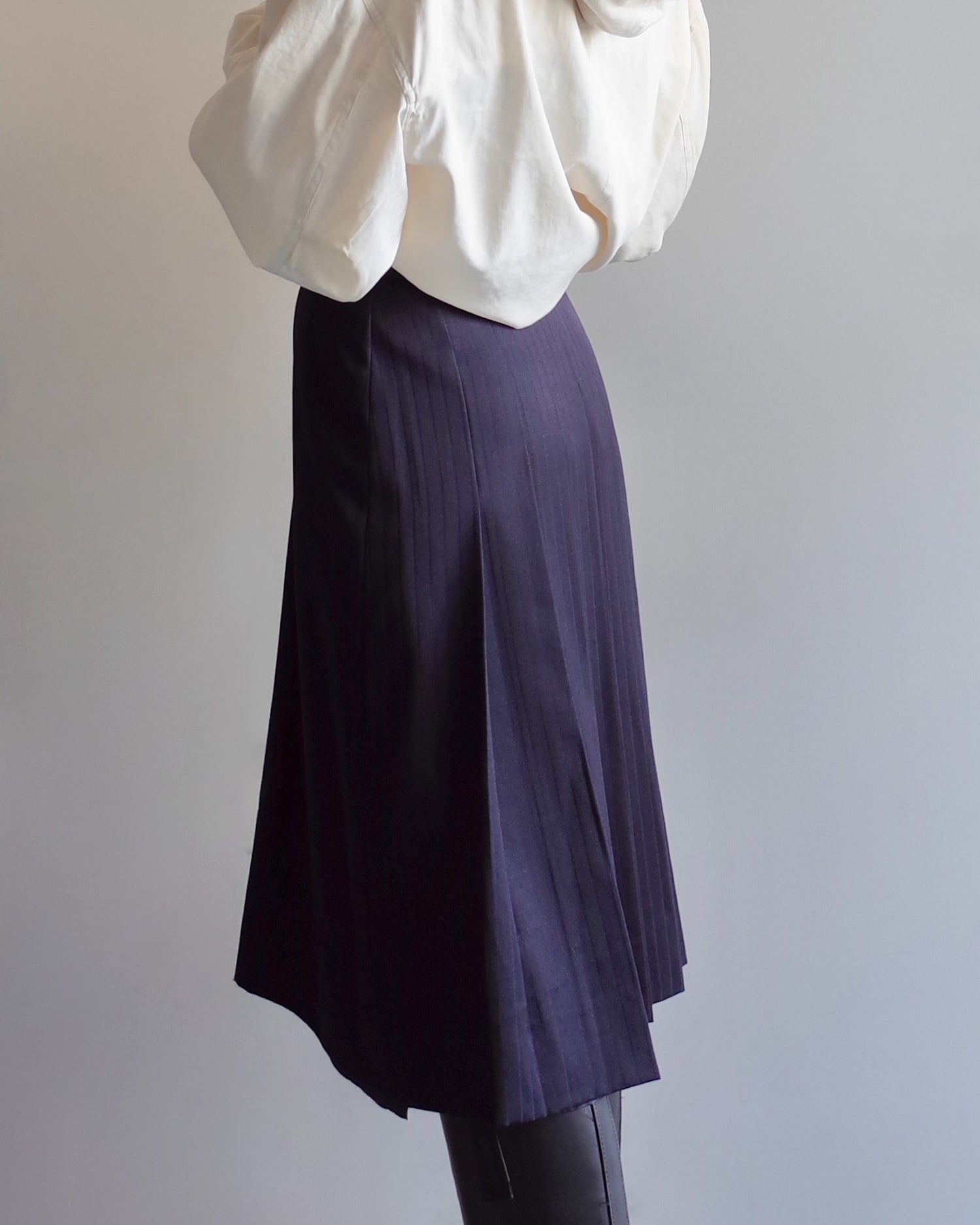 Used / BACK PLEATS MIDI SKIRT