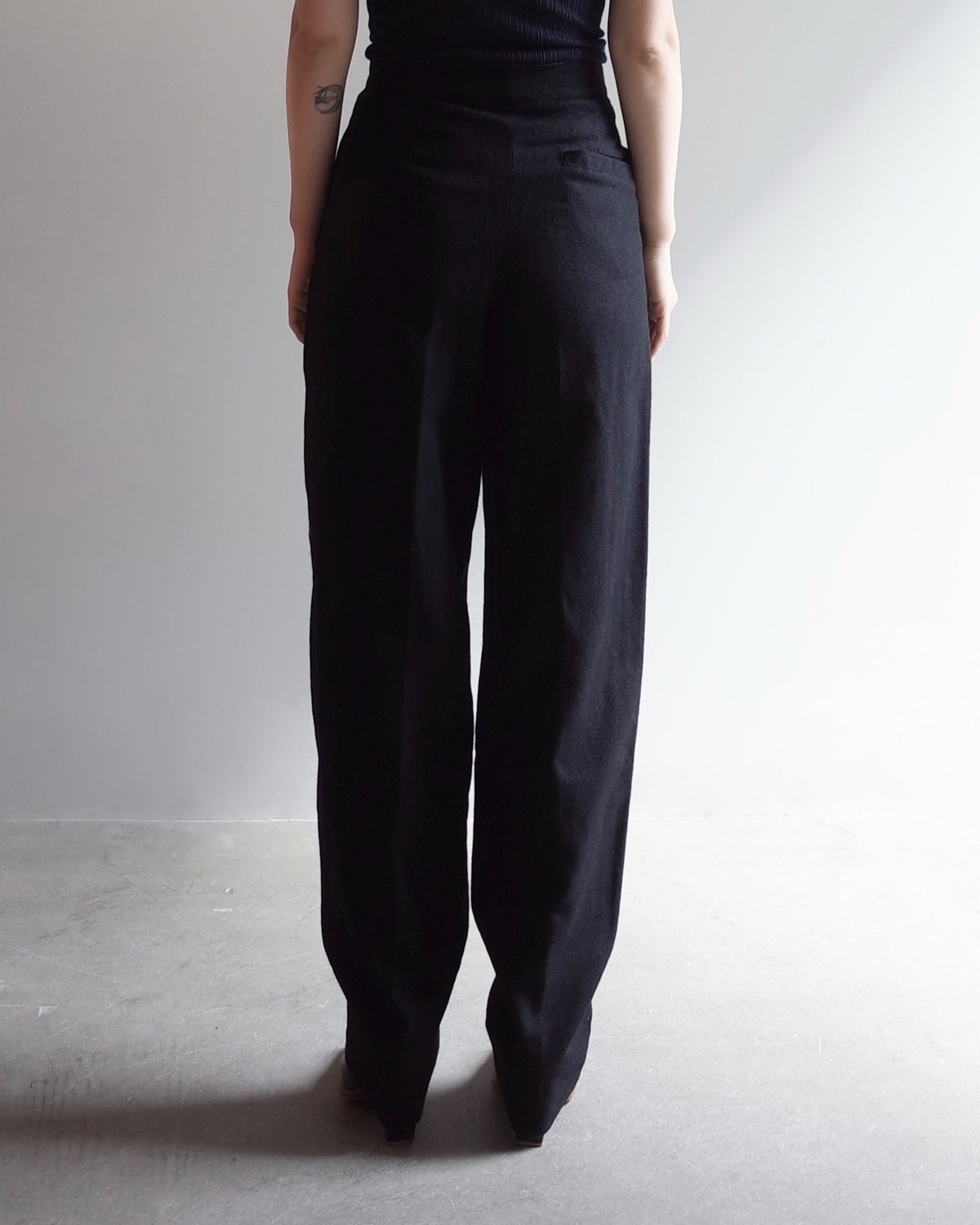 Used / LINE PANTS