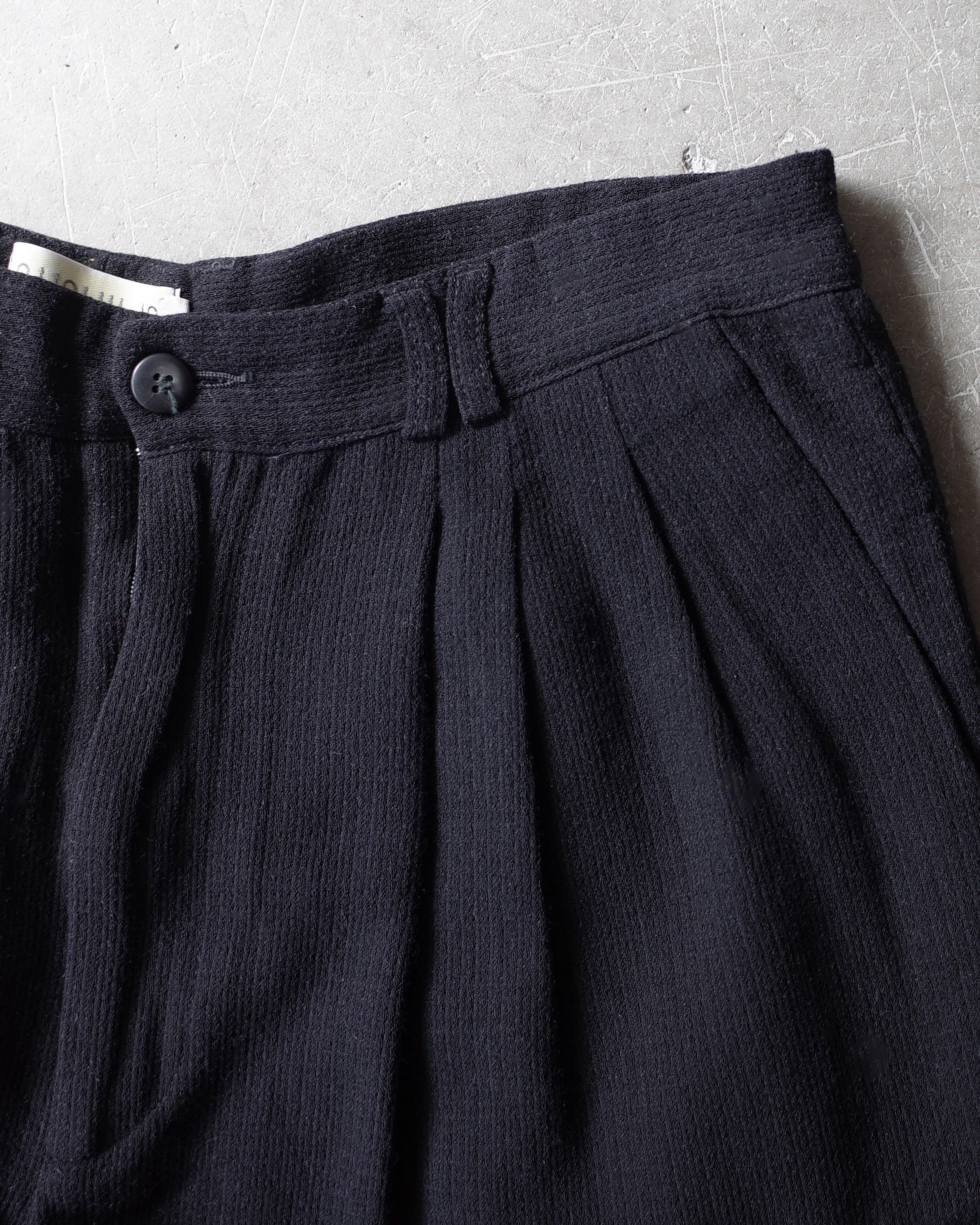 Used  / TWOTUCK SEMI WIDE TAPERED PANTS