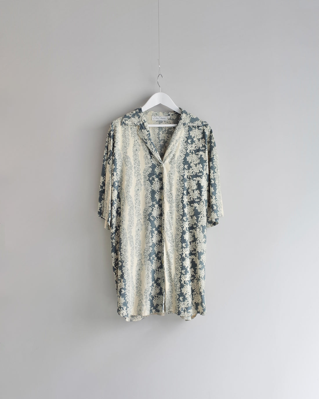 Used / HALF SLEEVE SHIRT