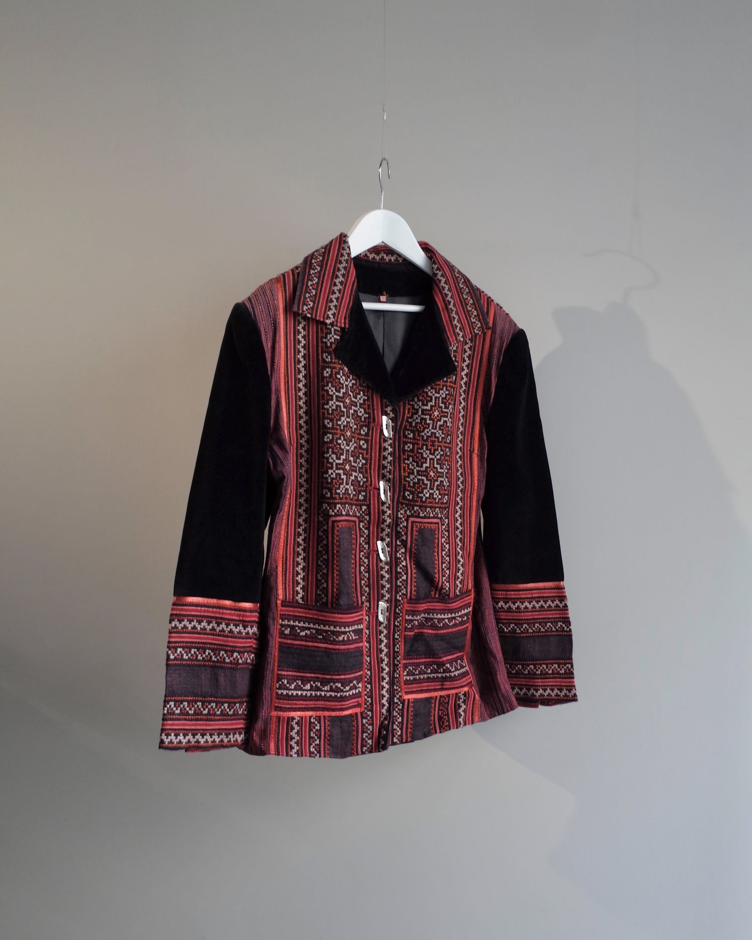 Used / ETHNIC PATTERN VELOUR JACKET