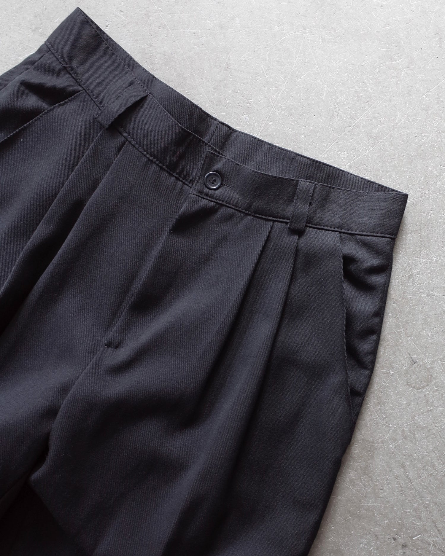 Used  / TWOTUCK TAPERED PANTS