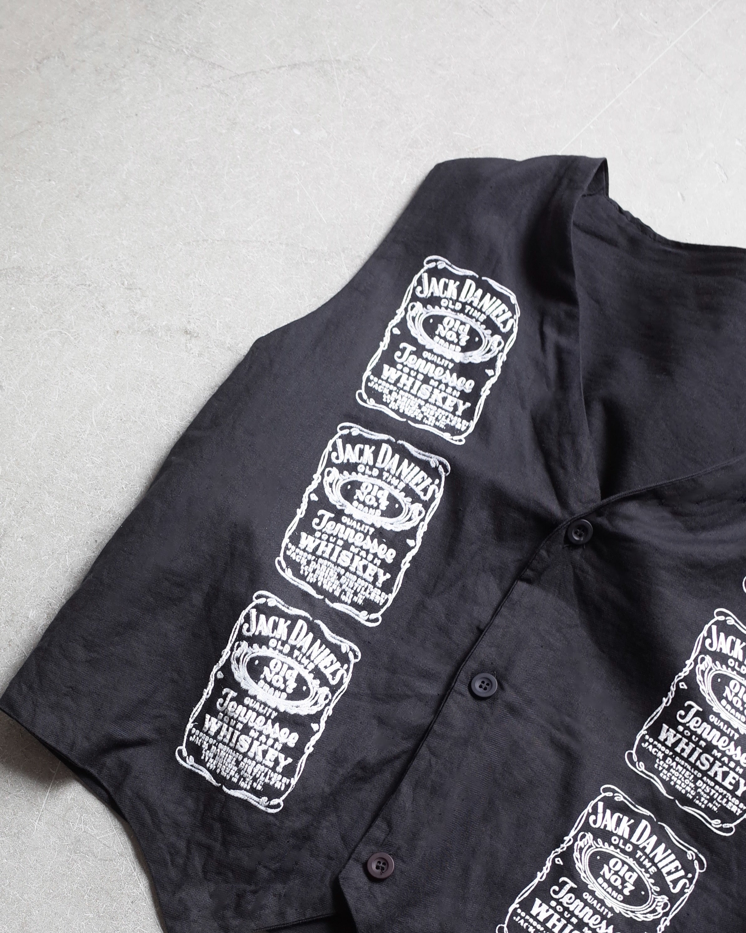Used / V NECK VEST