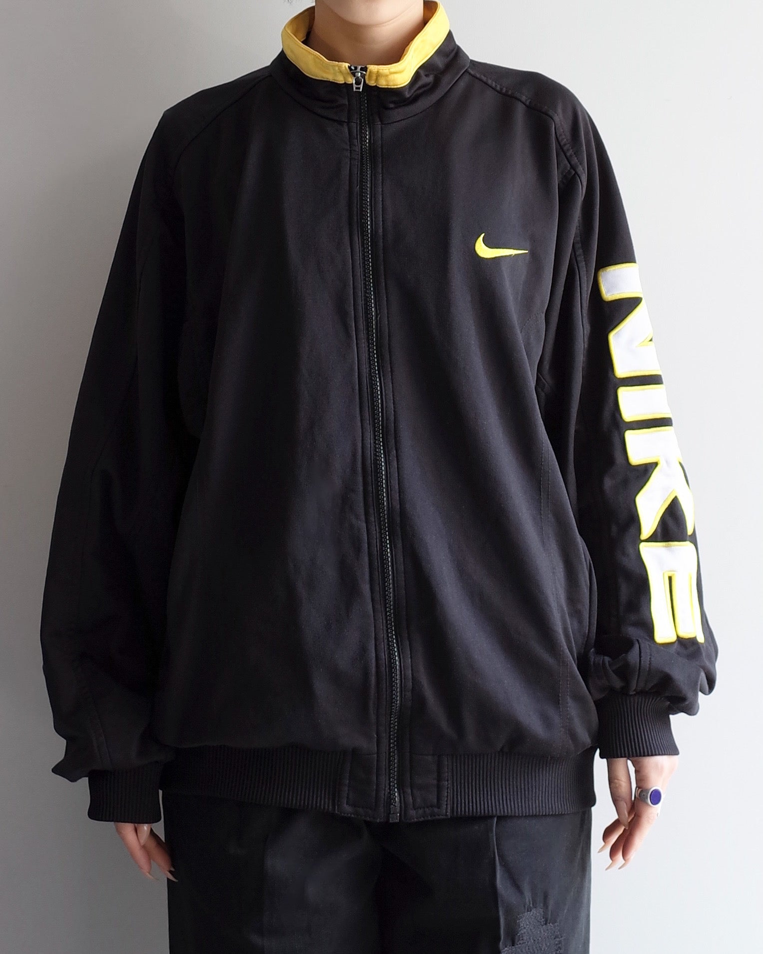 ★Used  / NIKE TRACK JACKET