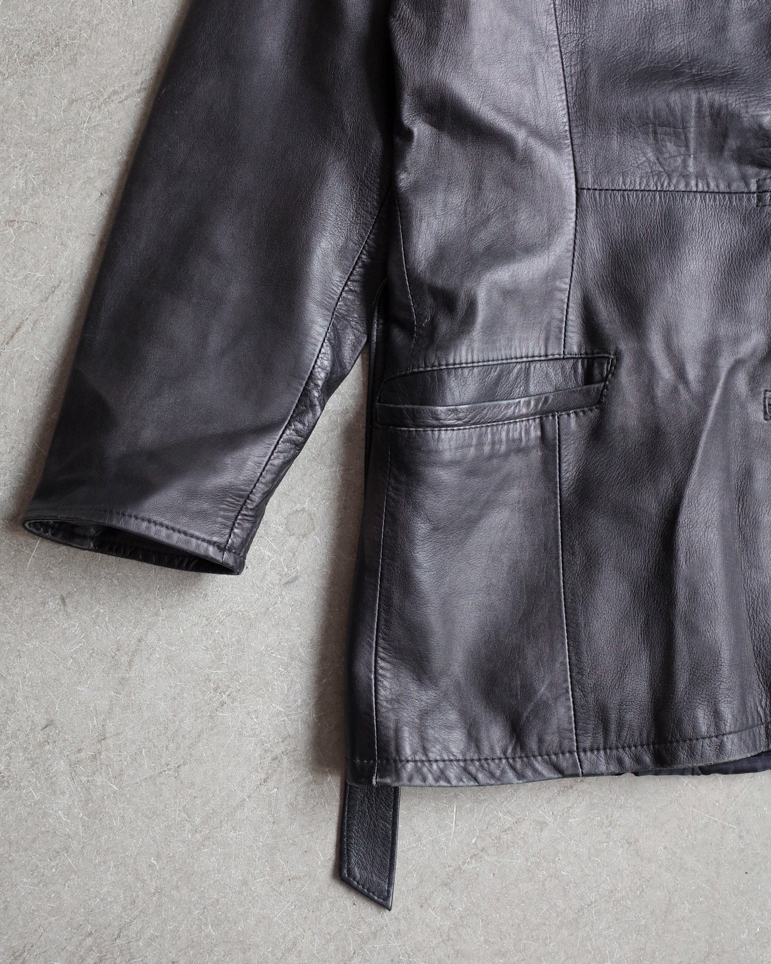 Used / LEATHER JACKET