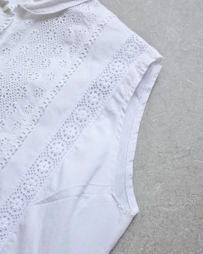 Used / SLEEVELESS LACE SHIRT