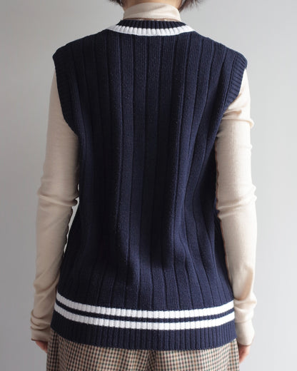 Used / 70s Lacoste KNIT VEST