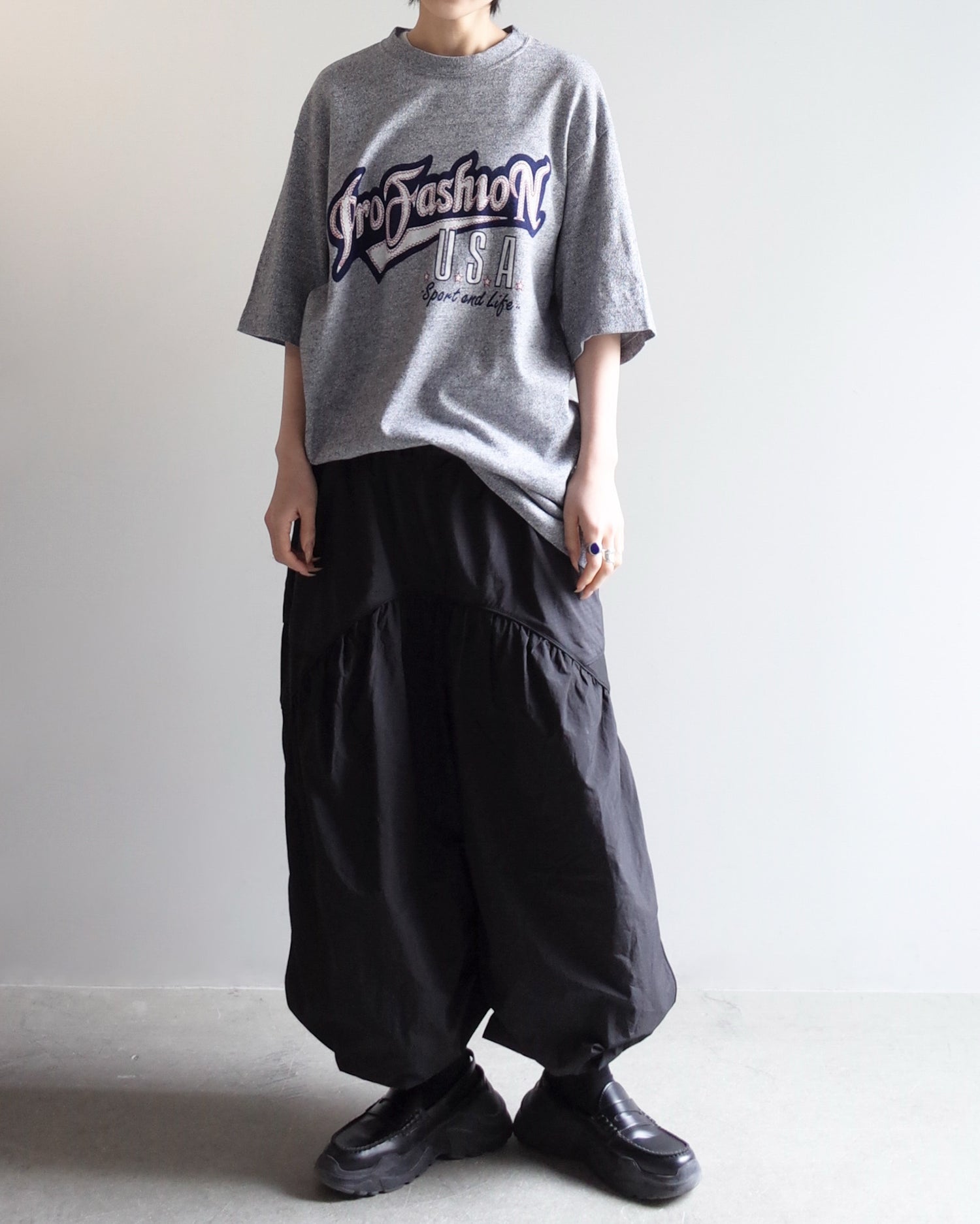 Used  / OVERSIZED SWEAT TEE
