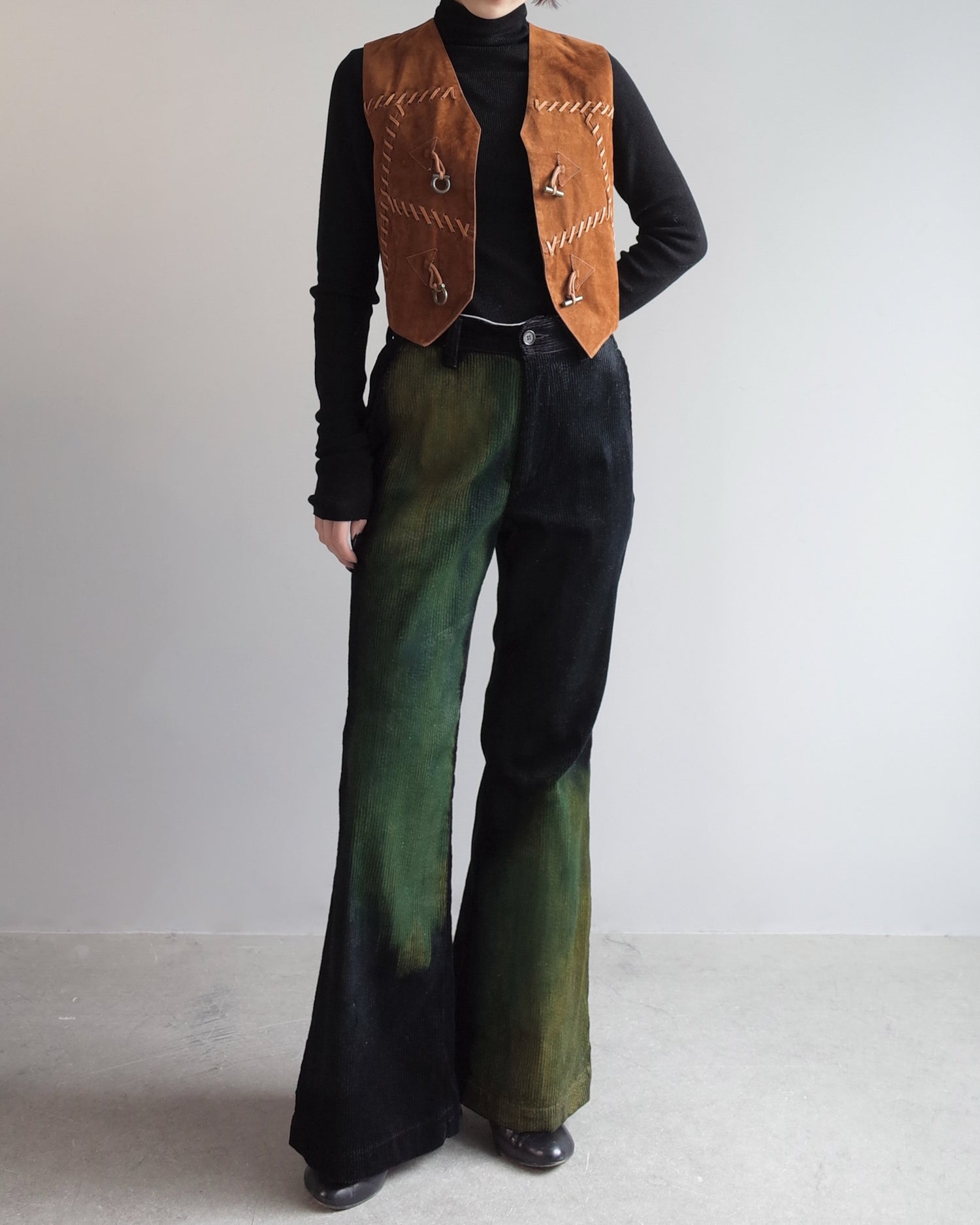 Used / LEATHER SHORT VEST