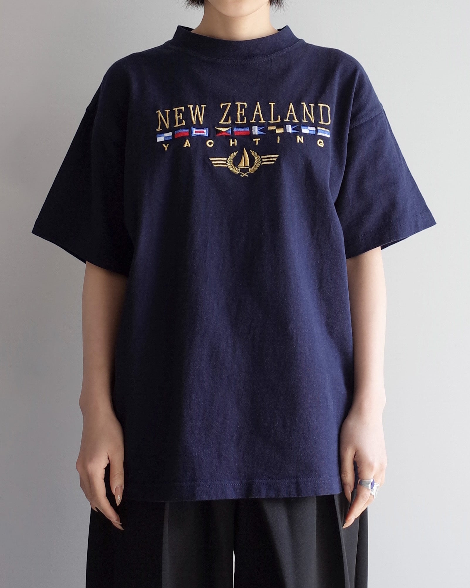 Used  / T-SHIRT