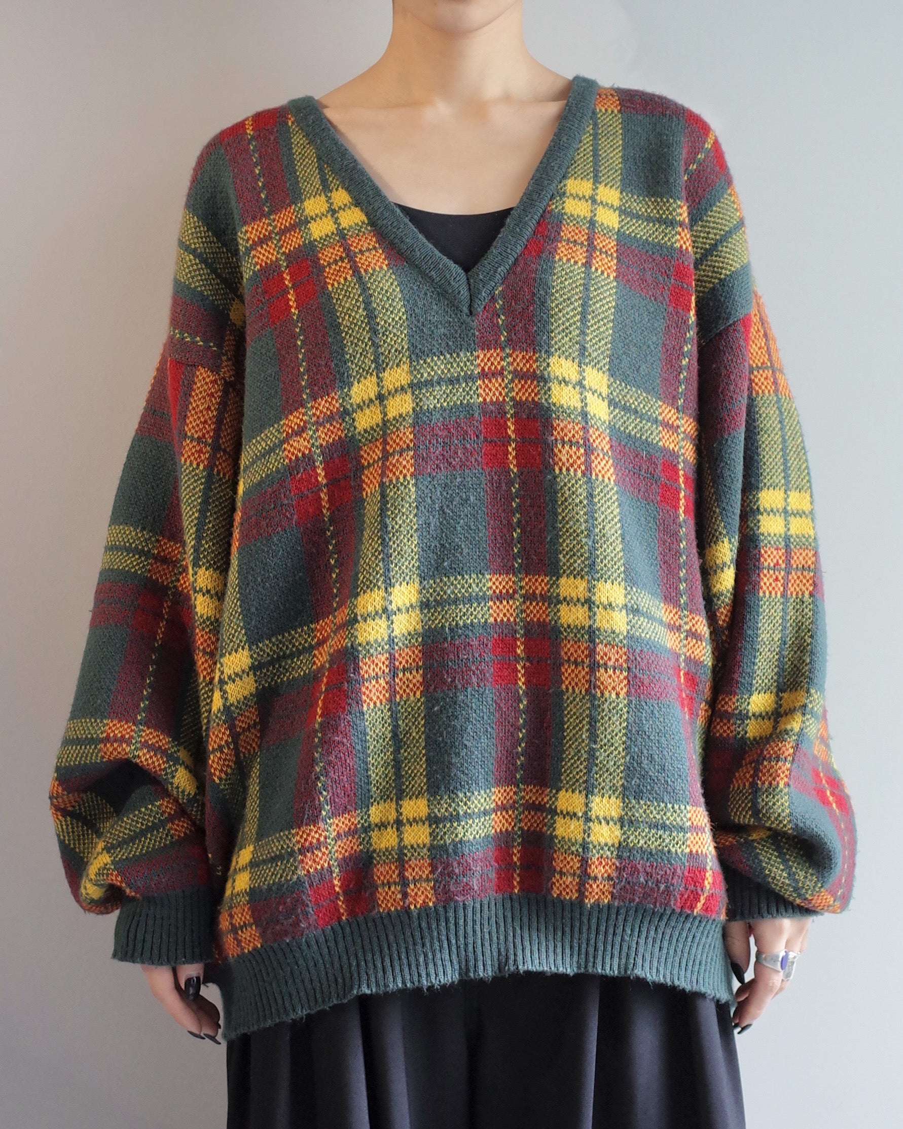 Used / V NECK KNIT PULLOVER