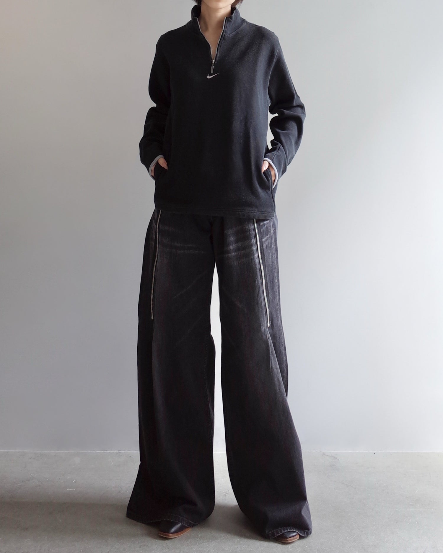 Used / NIKE HALFZIP SWEAT SHIRT