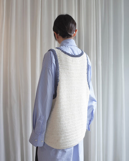 CROCHET TRIM TANKTOP