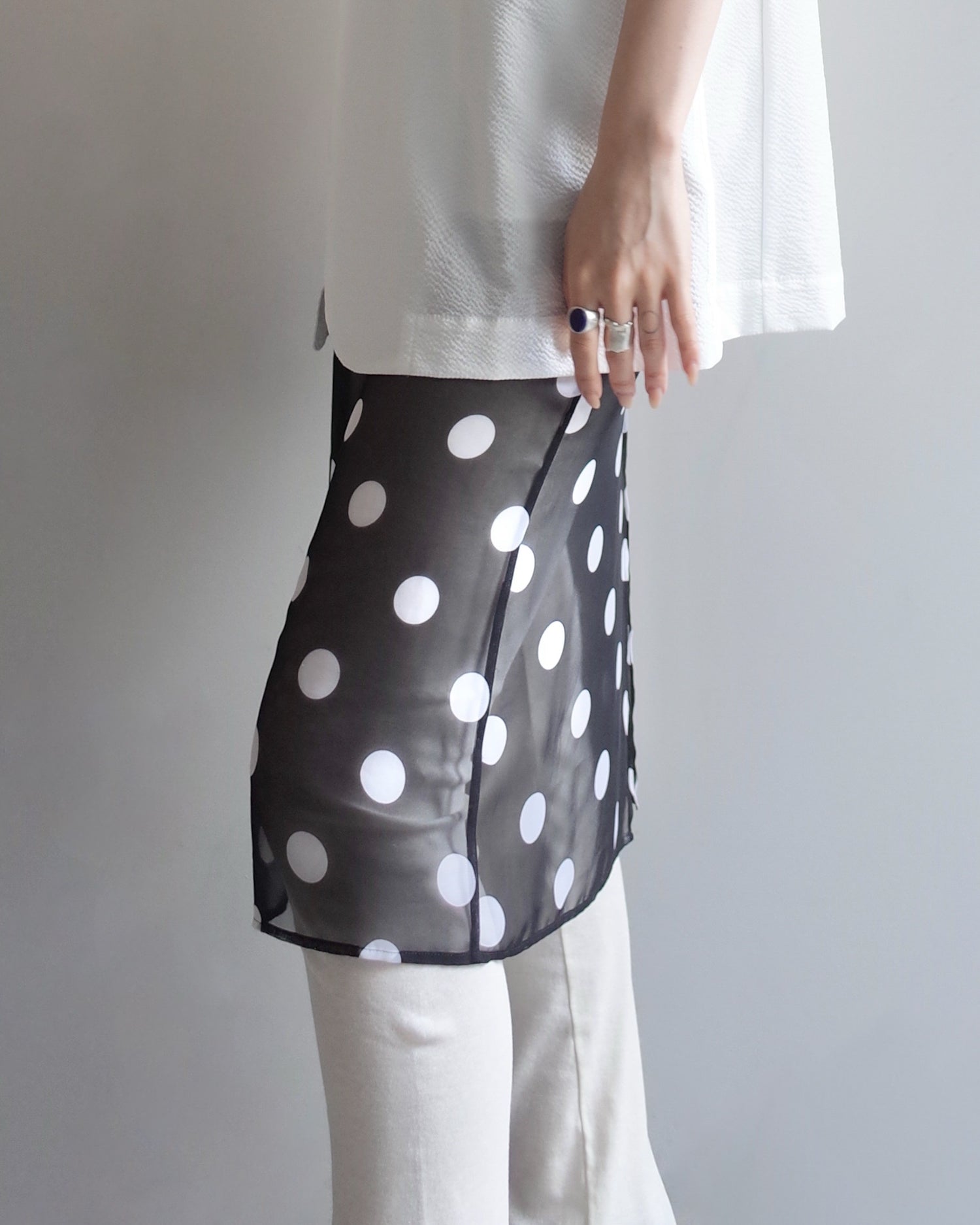 DOT SHEER SKIRT