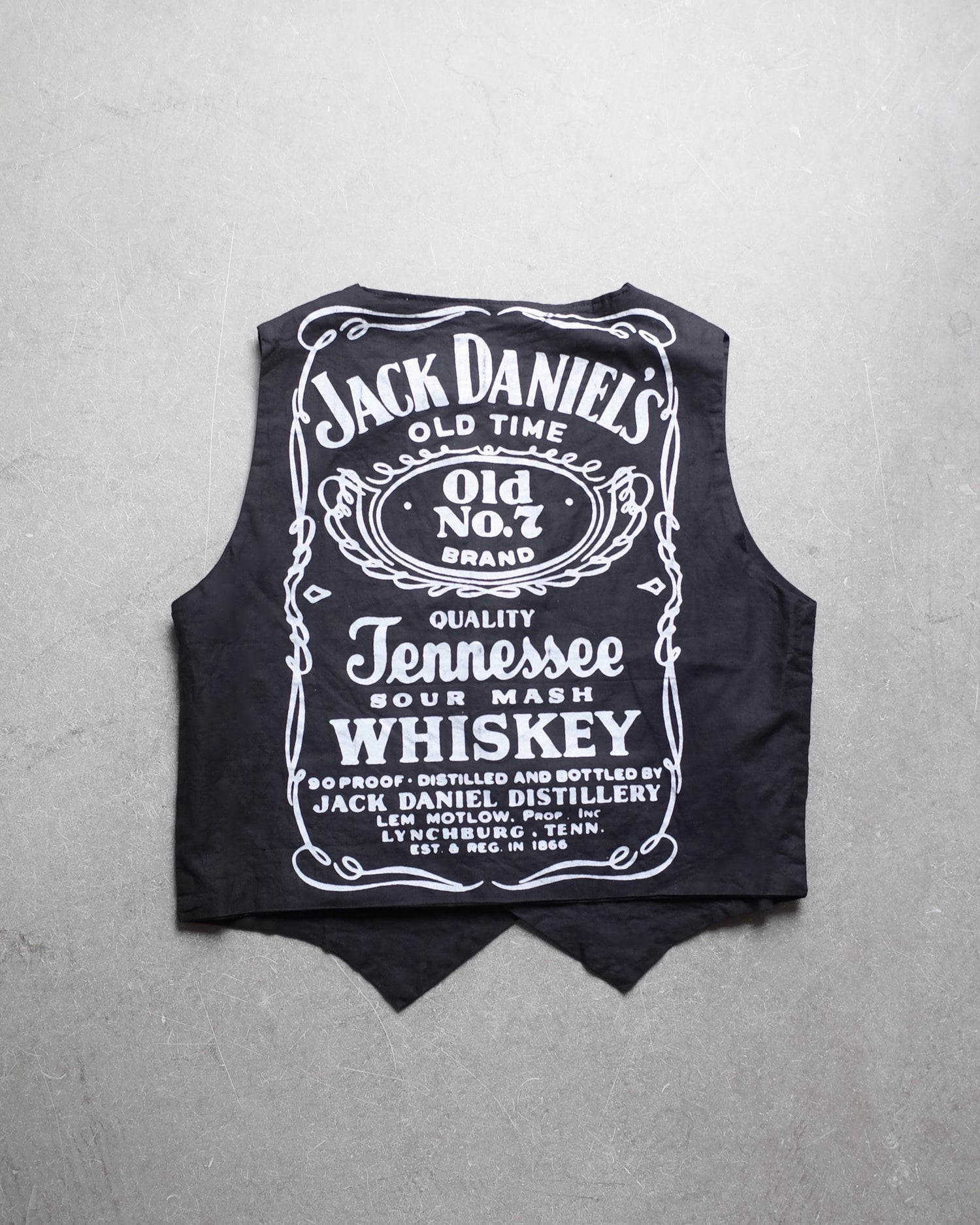 Used / V NECK VEST