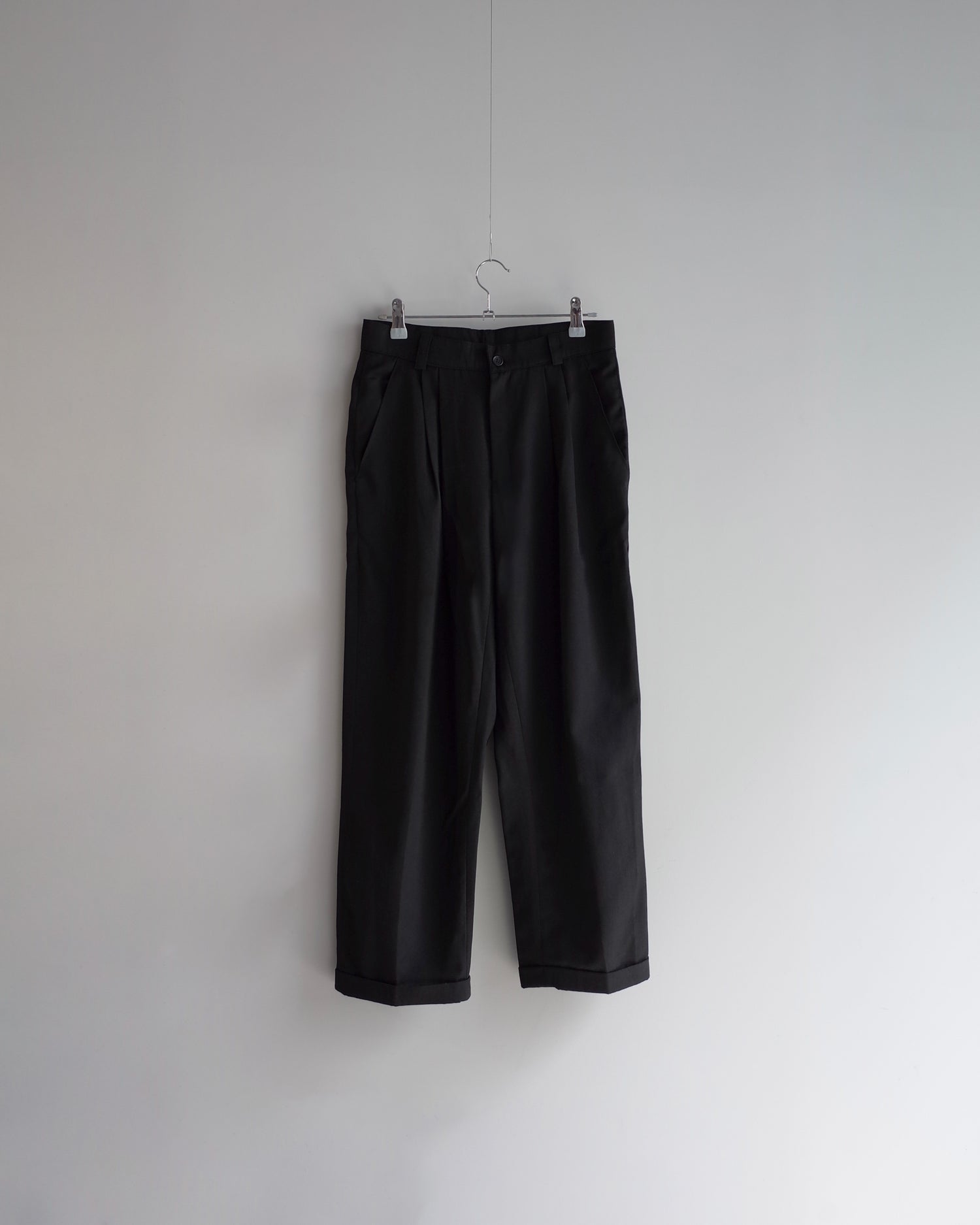 Used  / TWOTUCK TAPERED PANTS