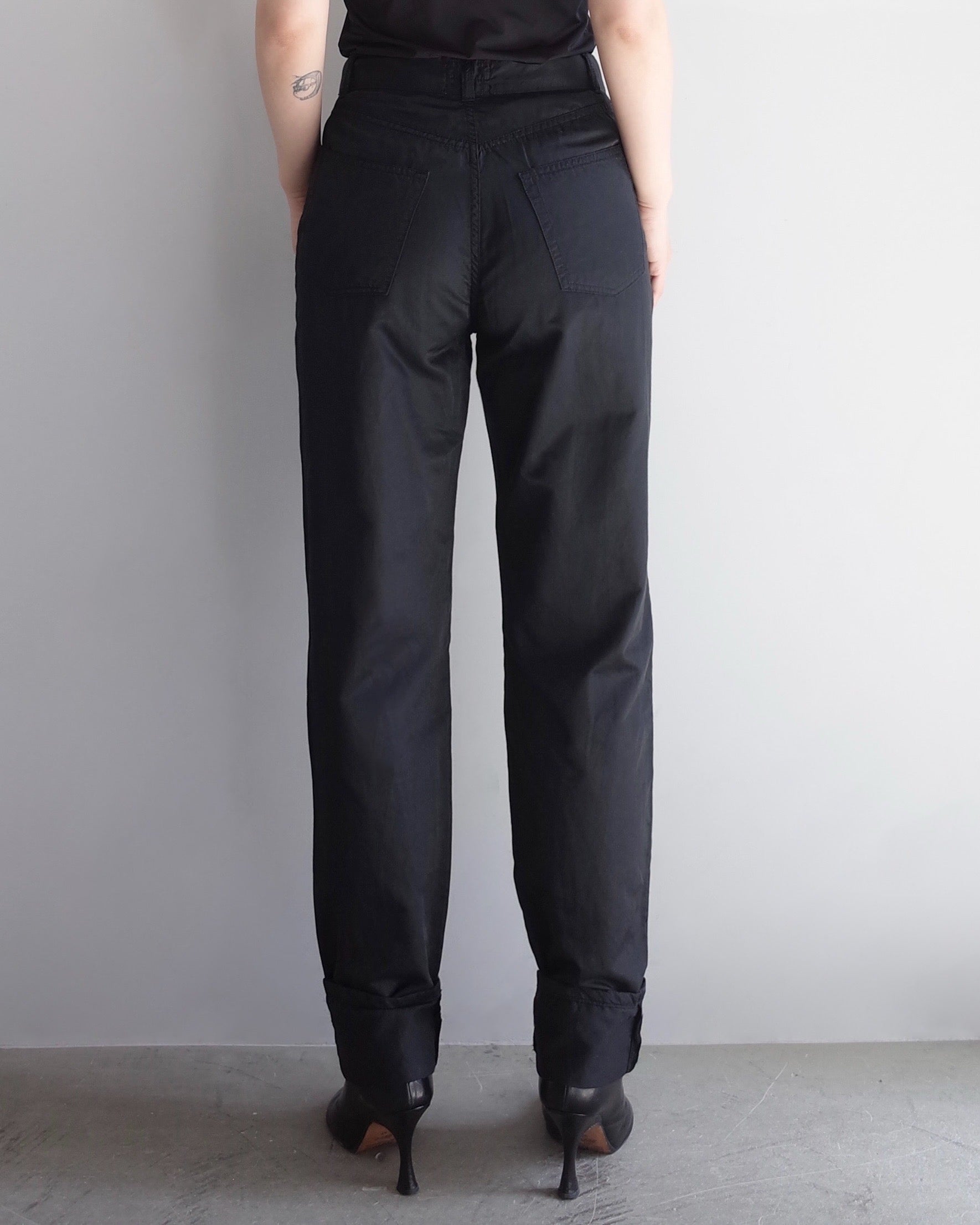 Used / TAPERED PANTS