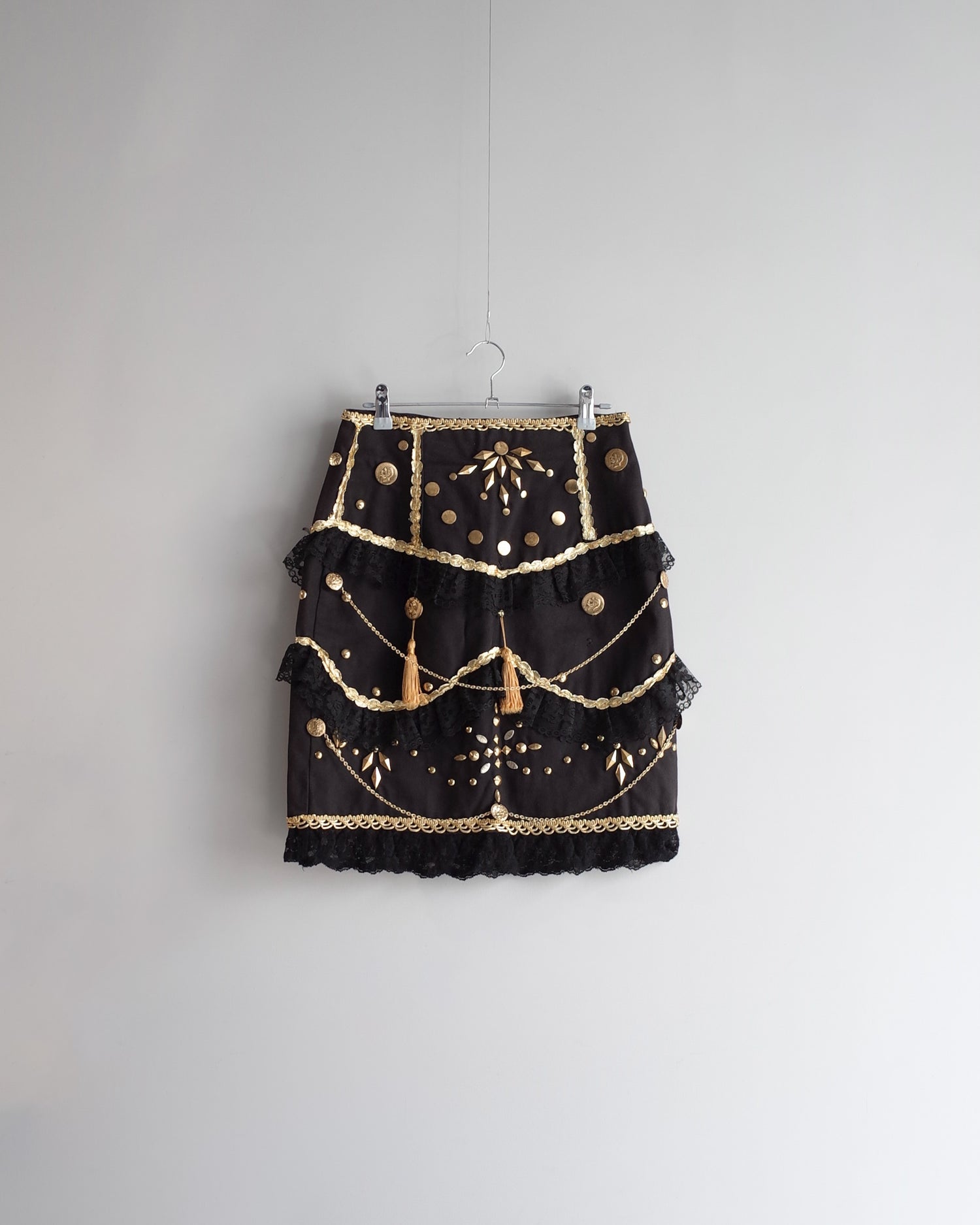 Used  / SKIRT