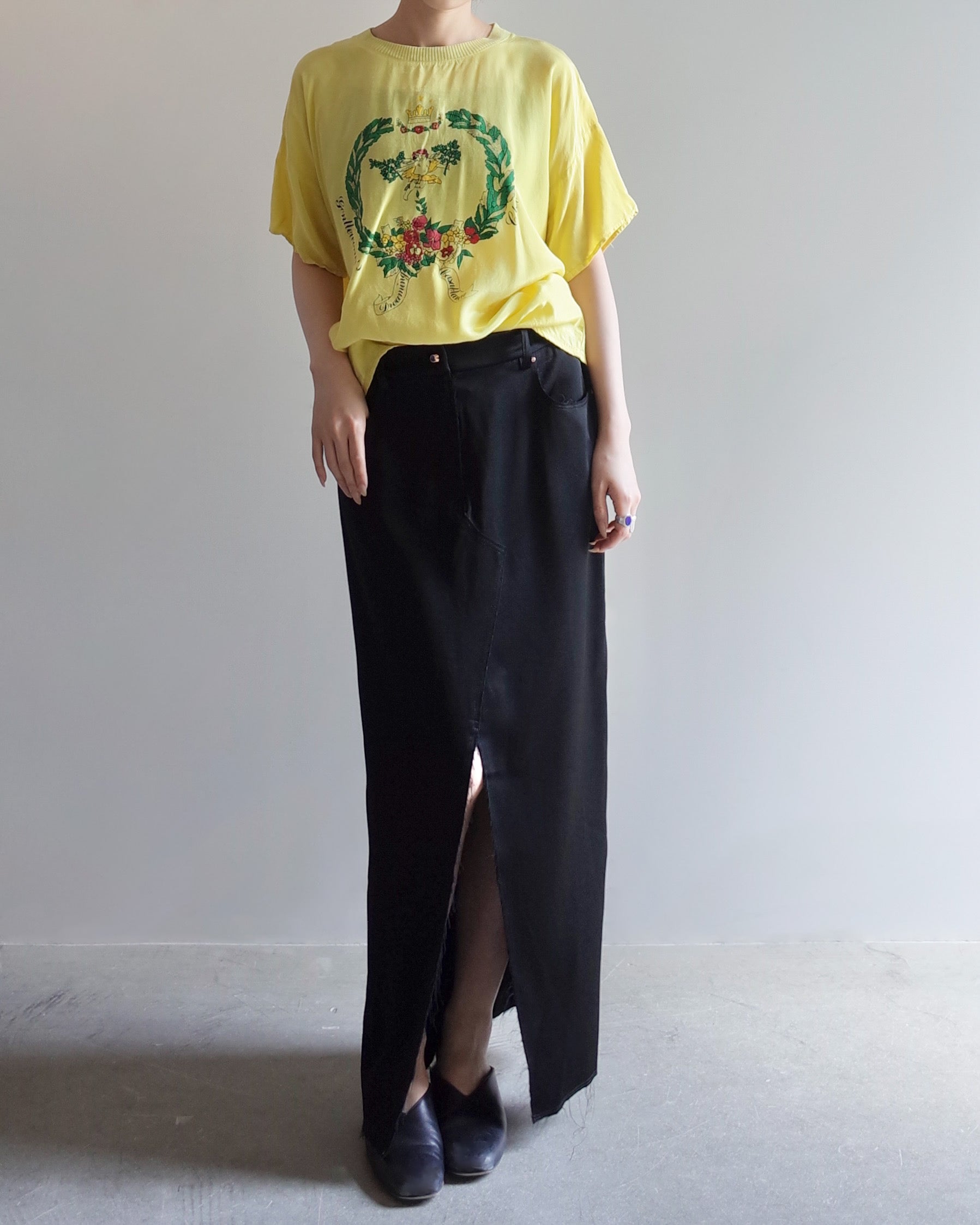 Used / HALF SLEEVE T-SHIRT
