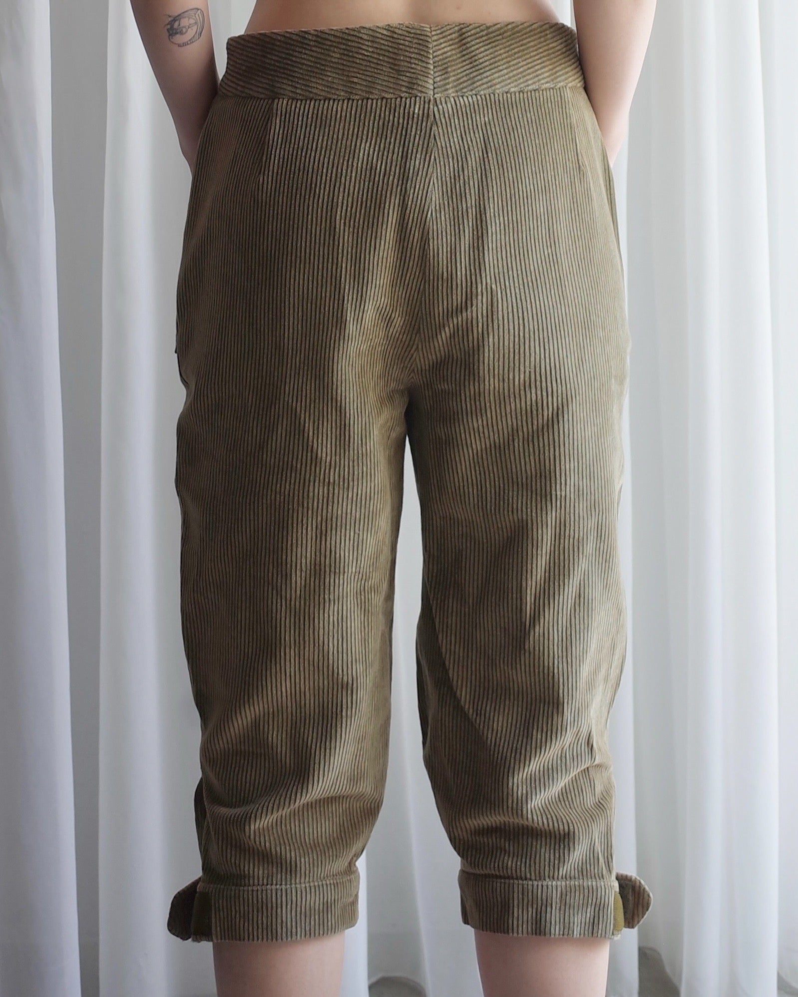 Used / BIKER CORDUROY SHORTS
