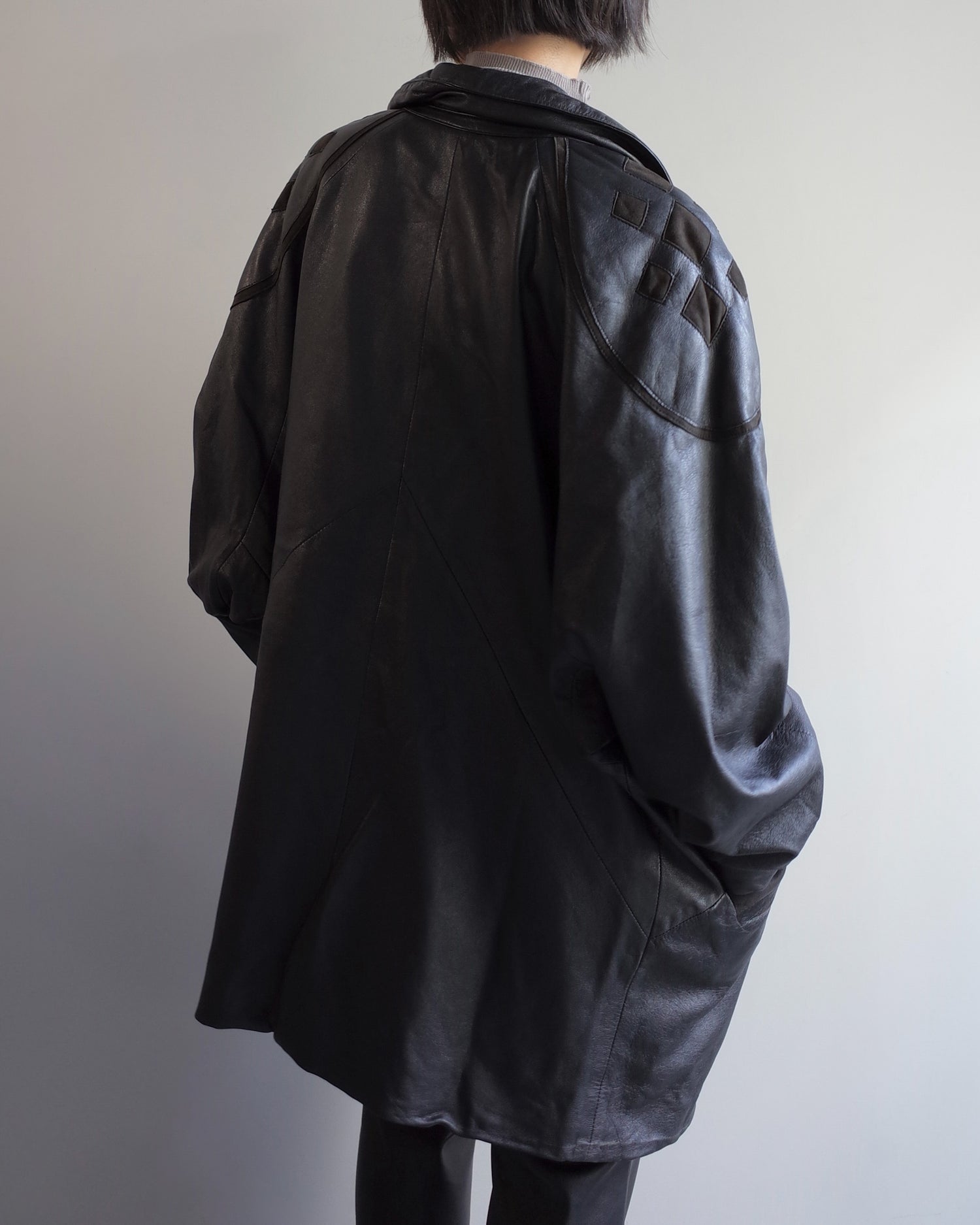 Used / LEATHER MEDI JACKET