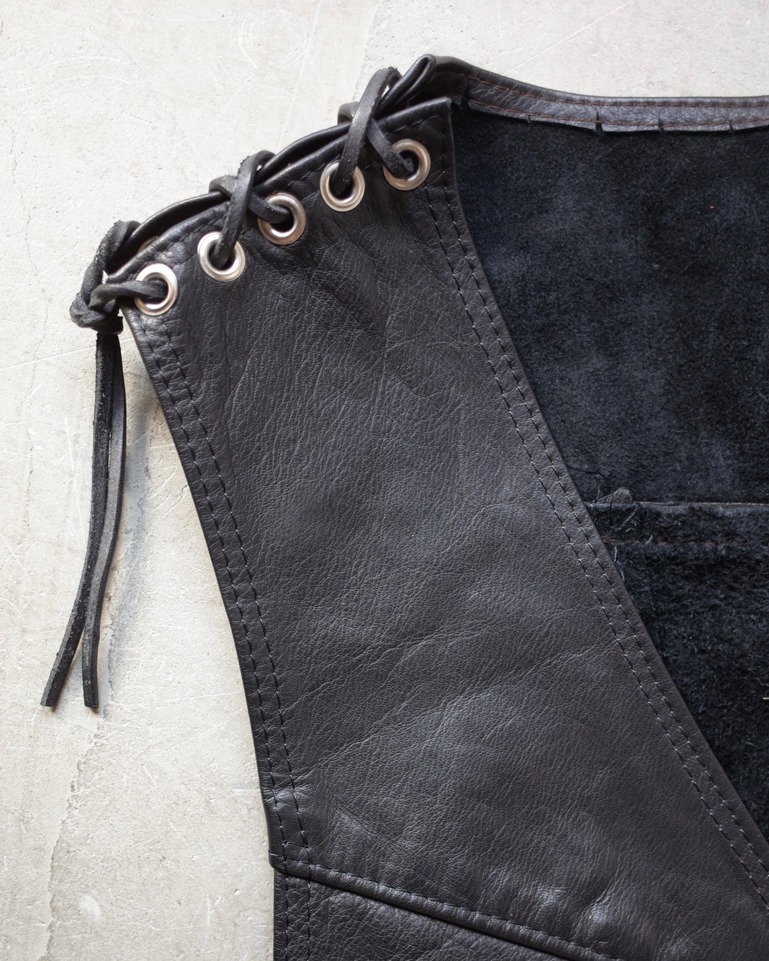 Used / RACE UP LEATHER VEST