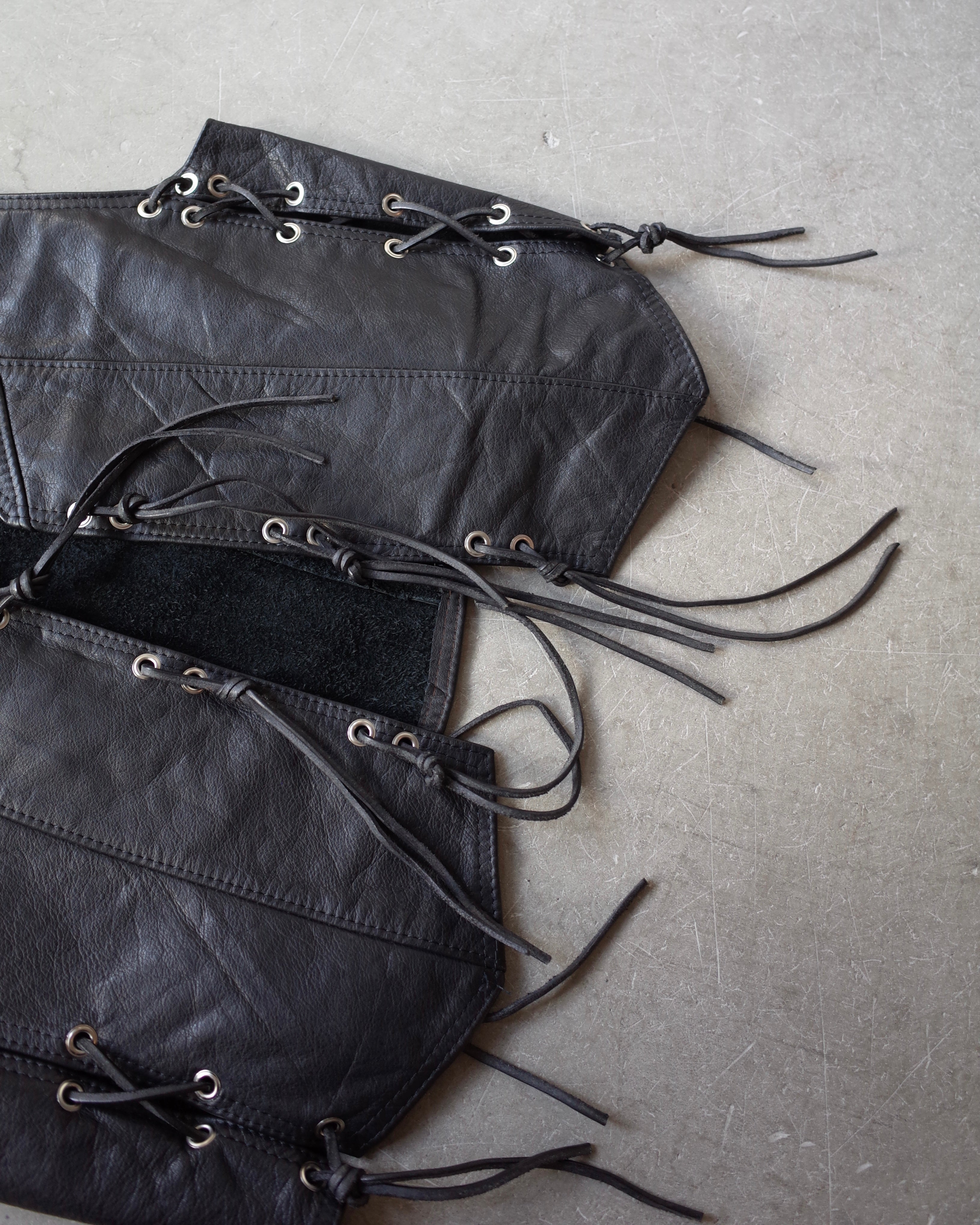 Used / RACE UP LEATHER VEST