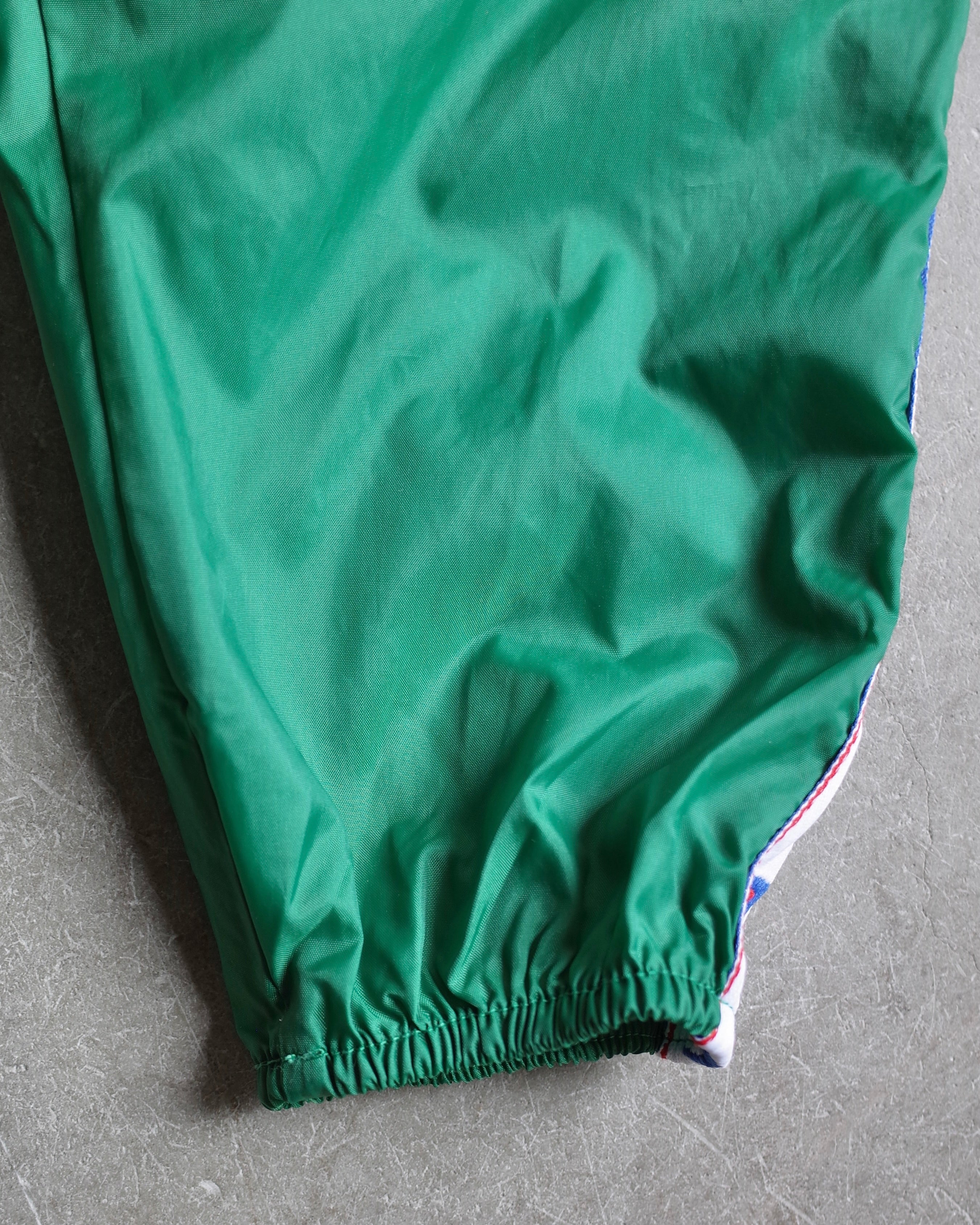 ★Used / Champion NYLON JACKET