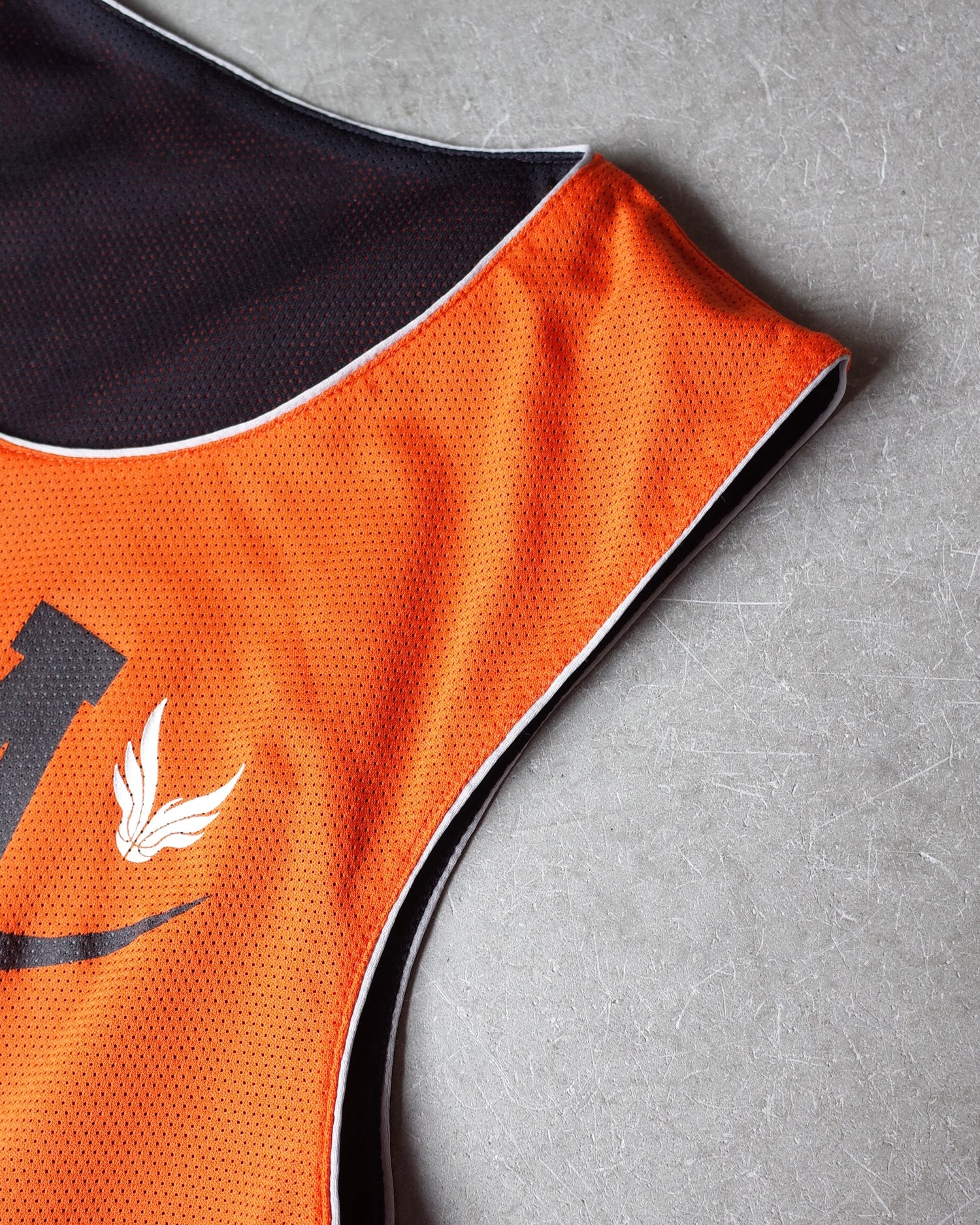 Used / REVERSIBLE BASKETBALL TANKTOP