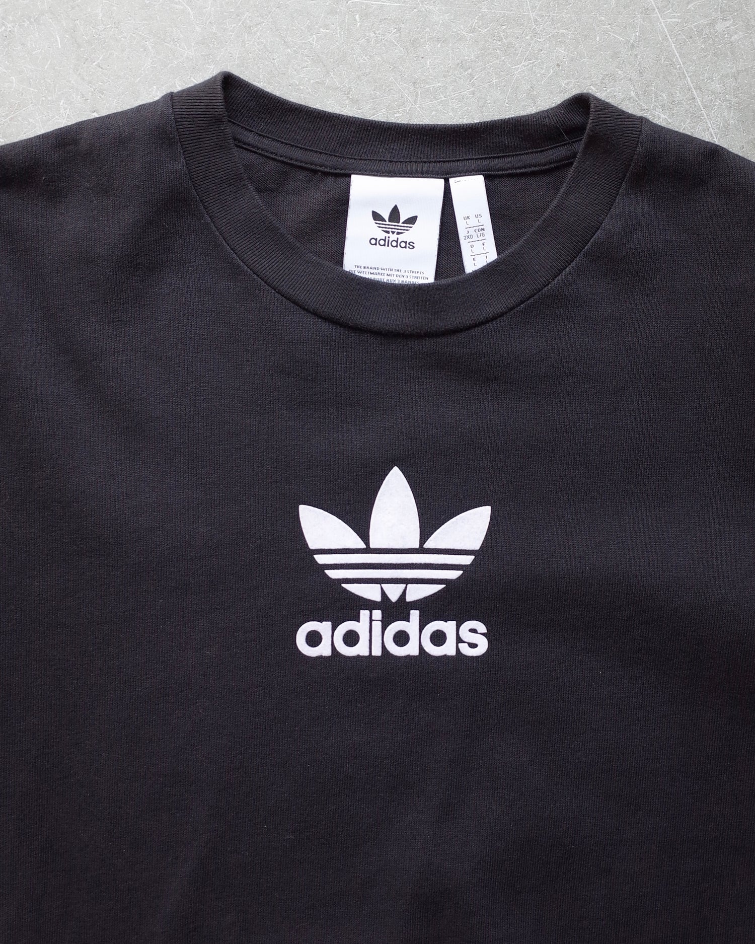 ★Used  / adidas BASIC TEE