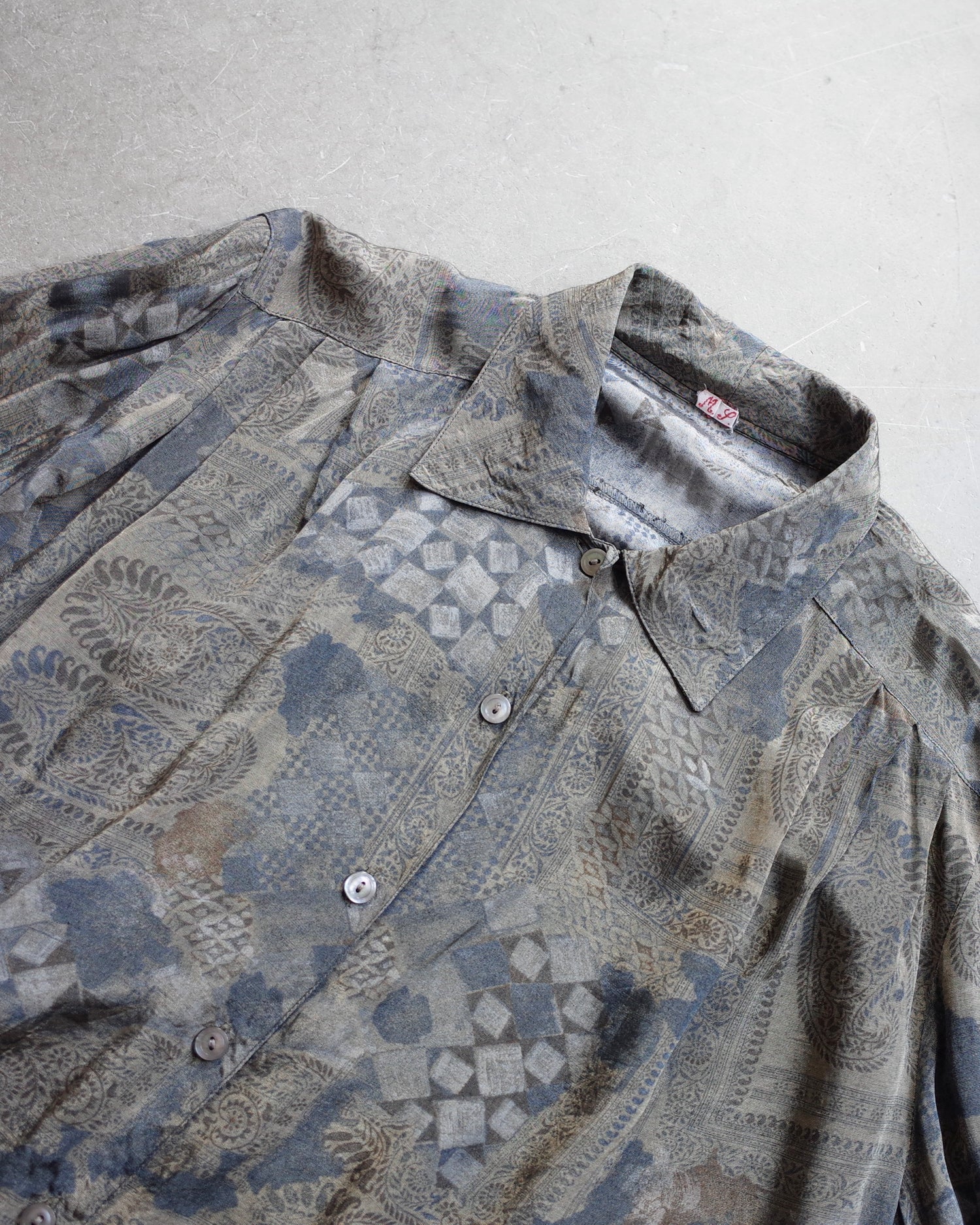 Used  / SHIRT