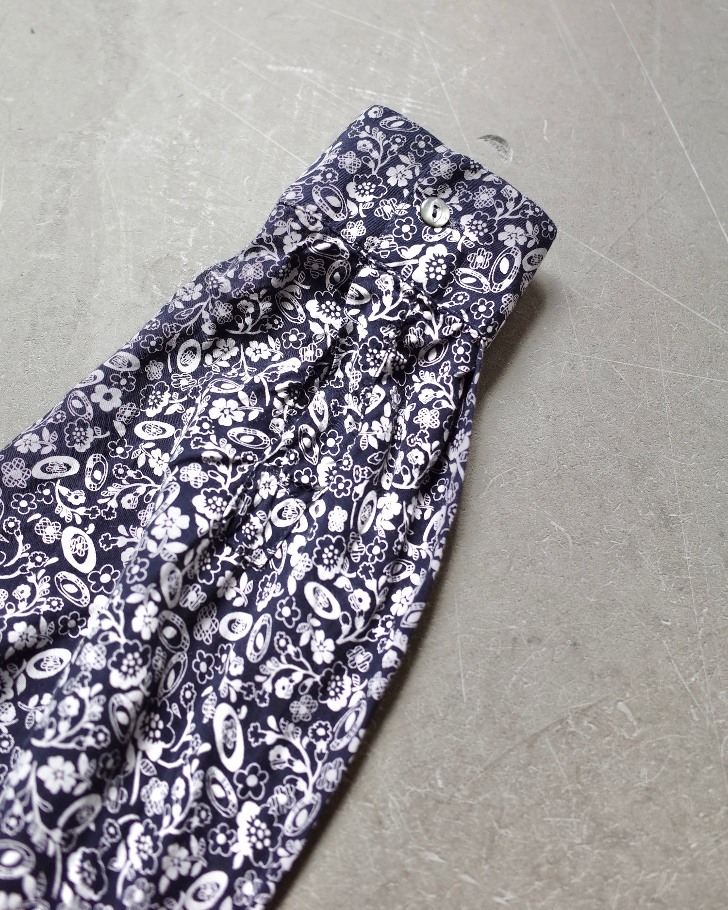 Used / SHIRT PULLOVER