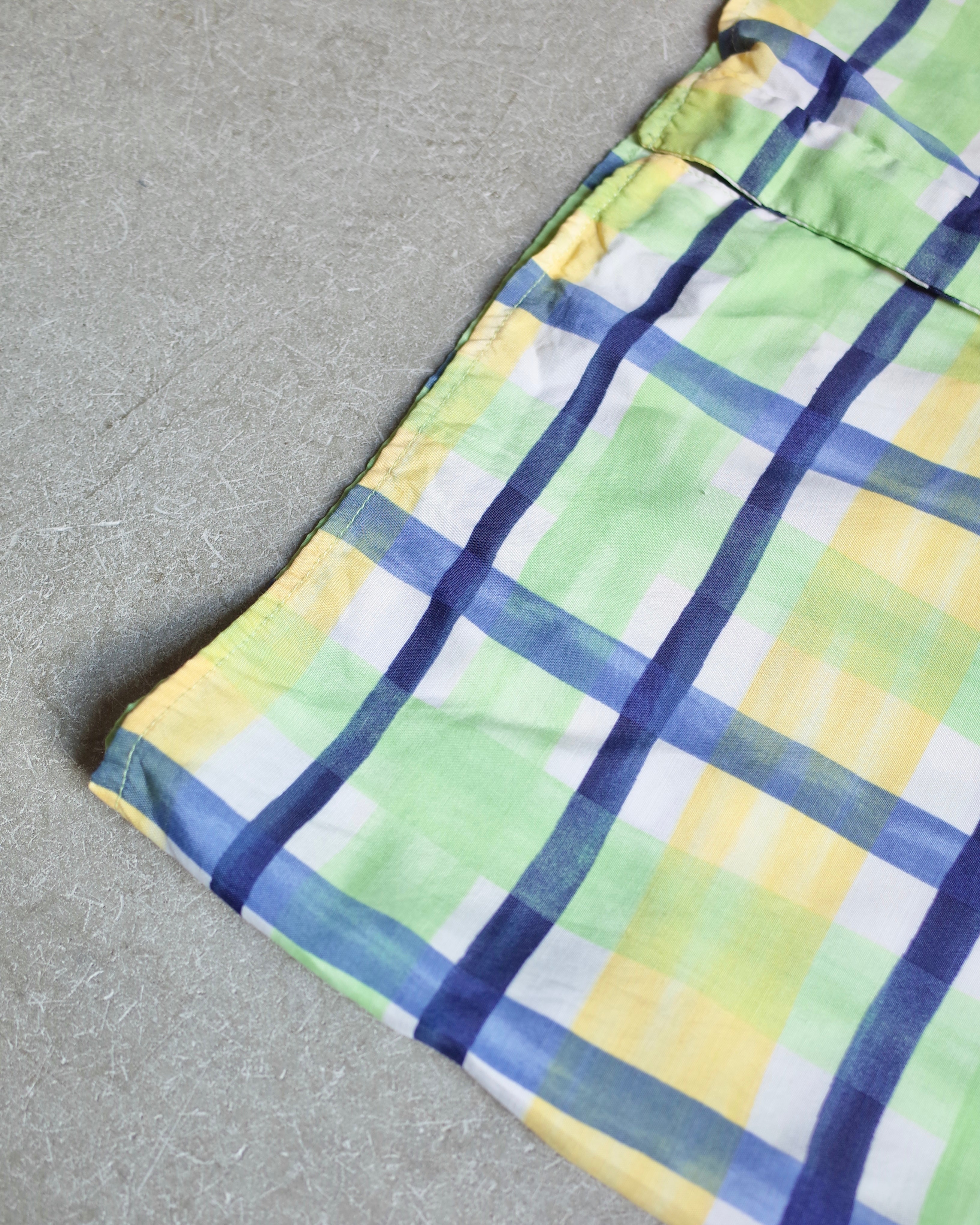 Used / SLEEVELESS SHIRT