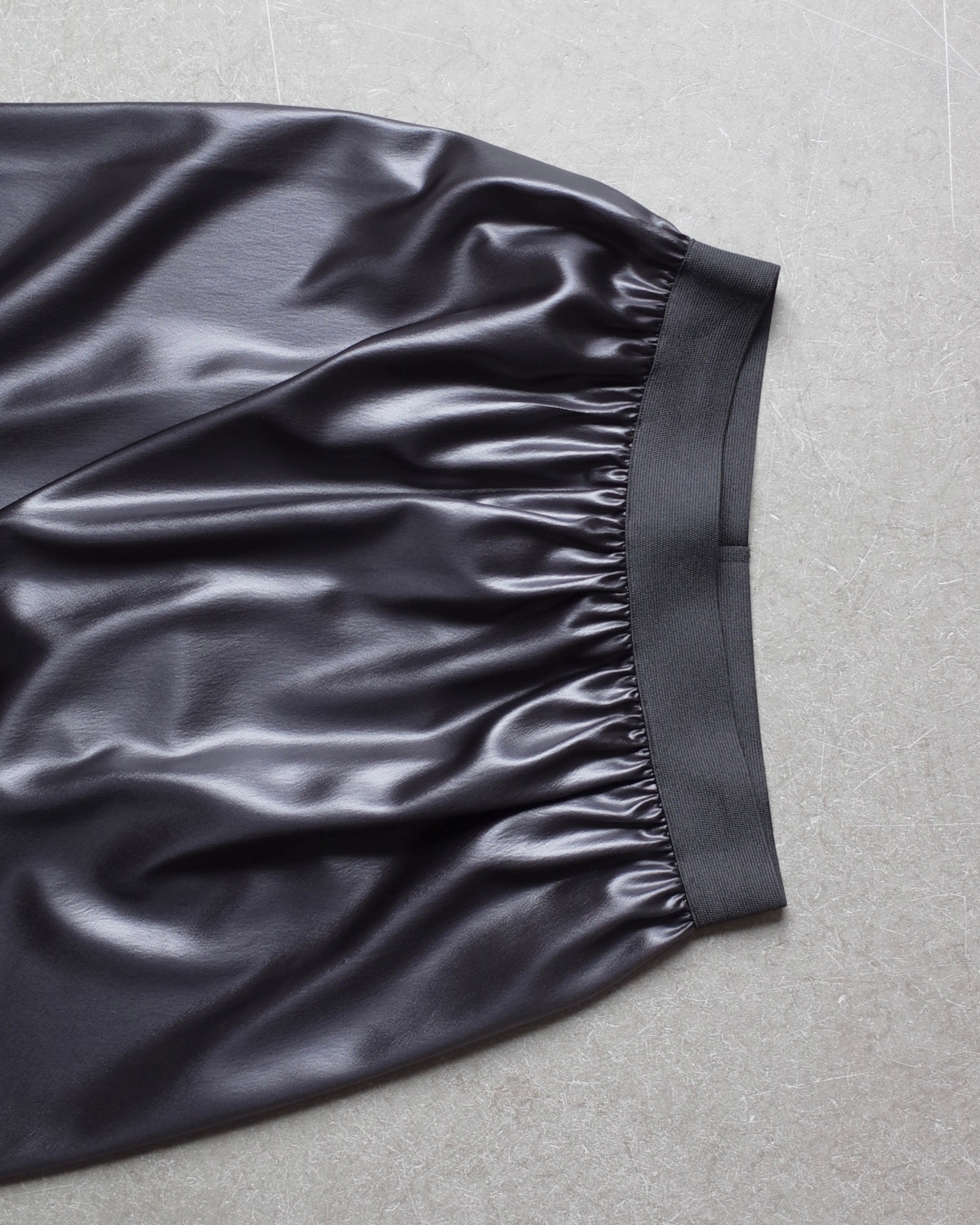 【期間限定】FAKE LEATHER SKIRT