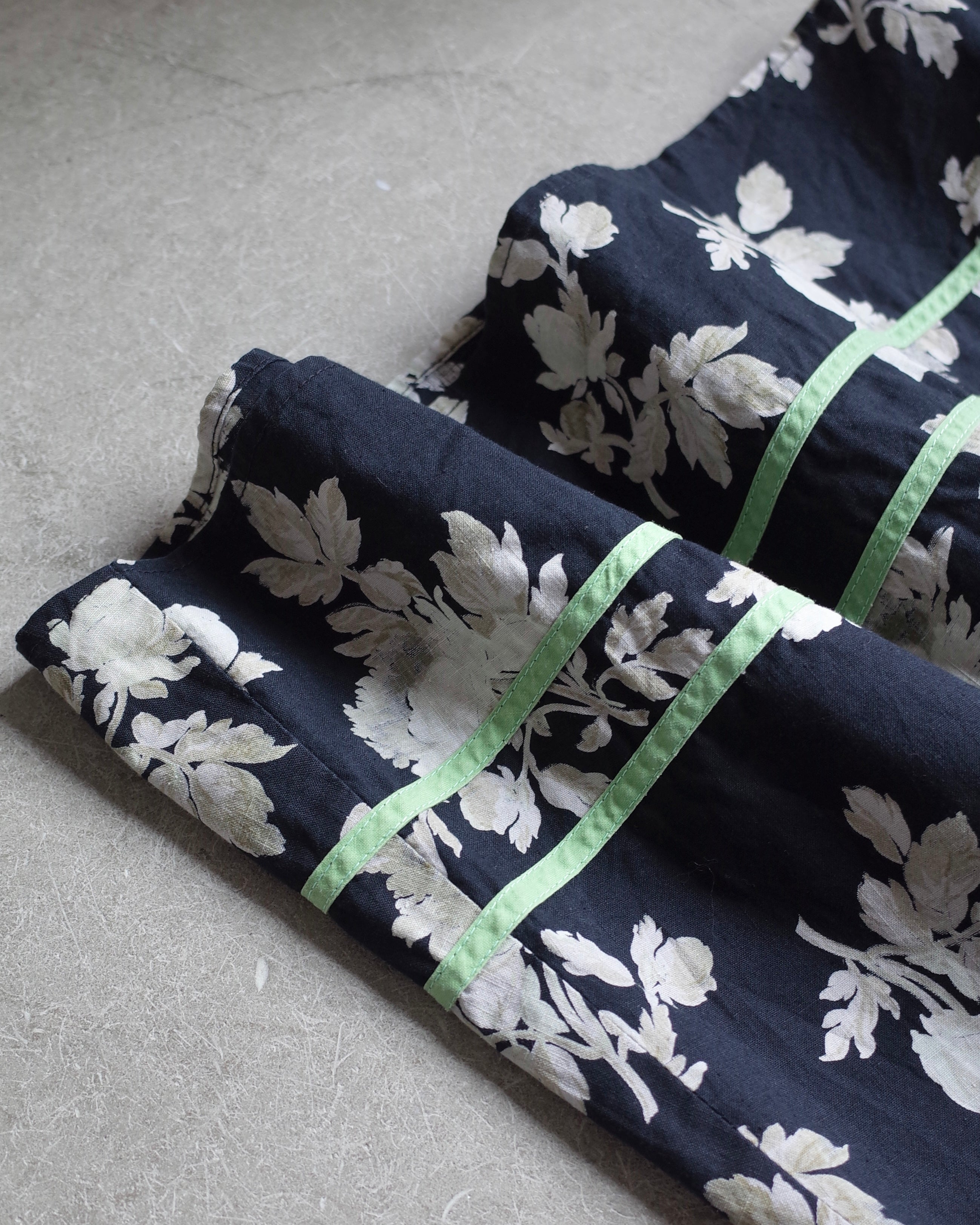 Used / HANDMADE SLEEVELESS ONEPIECE