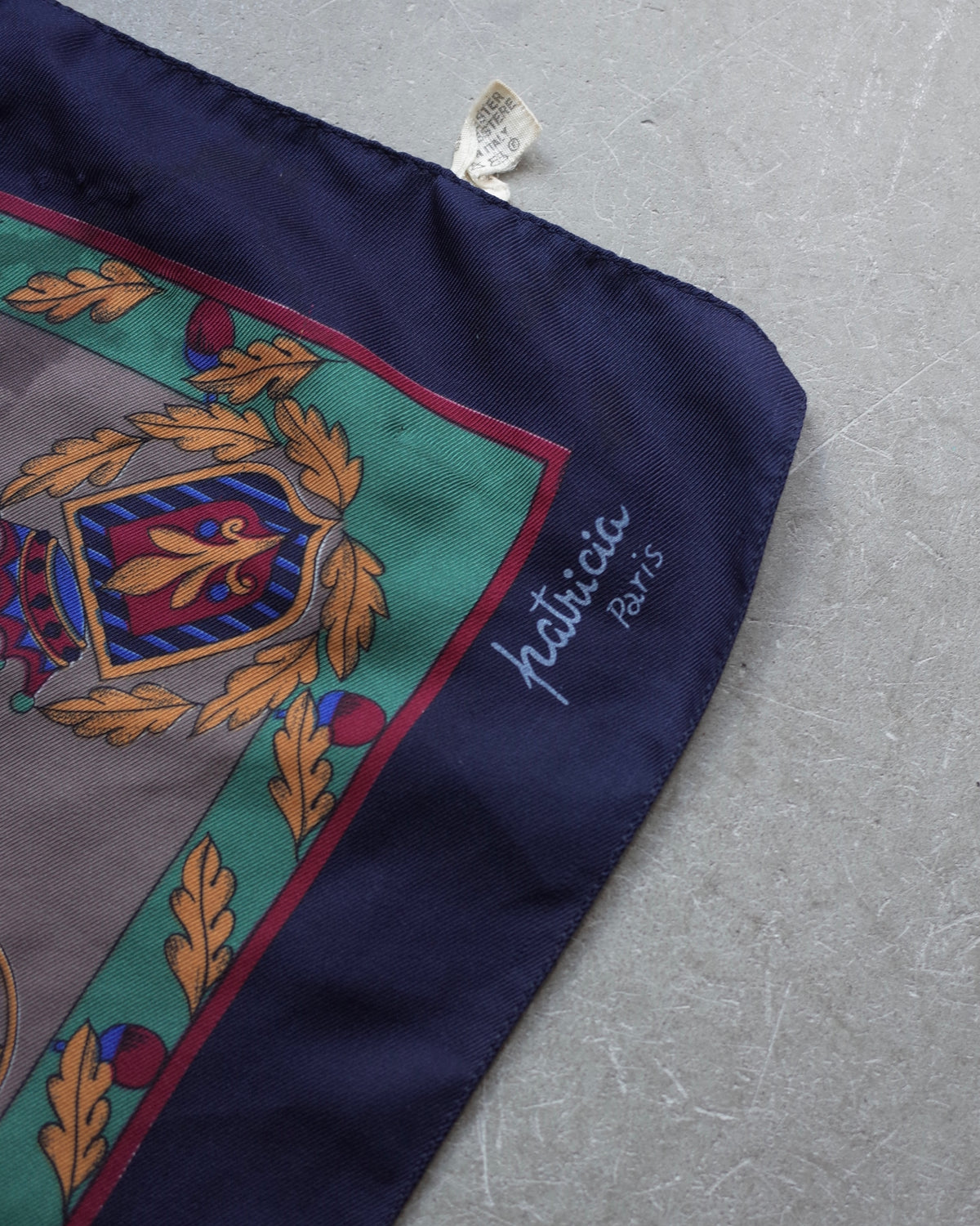 Used / SCARF