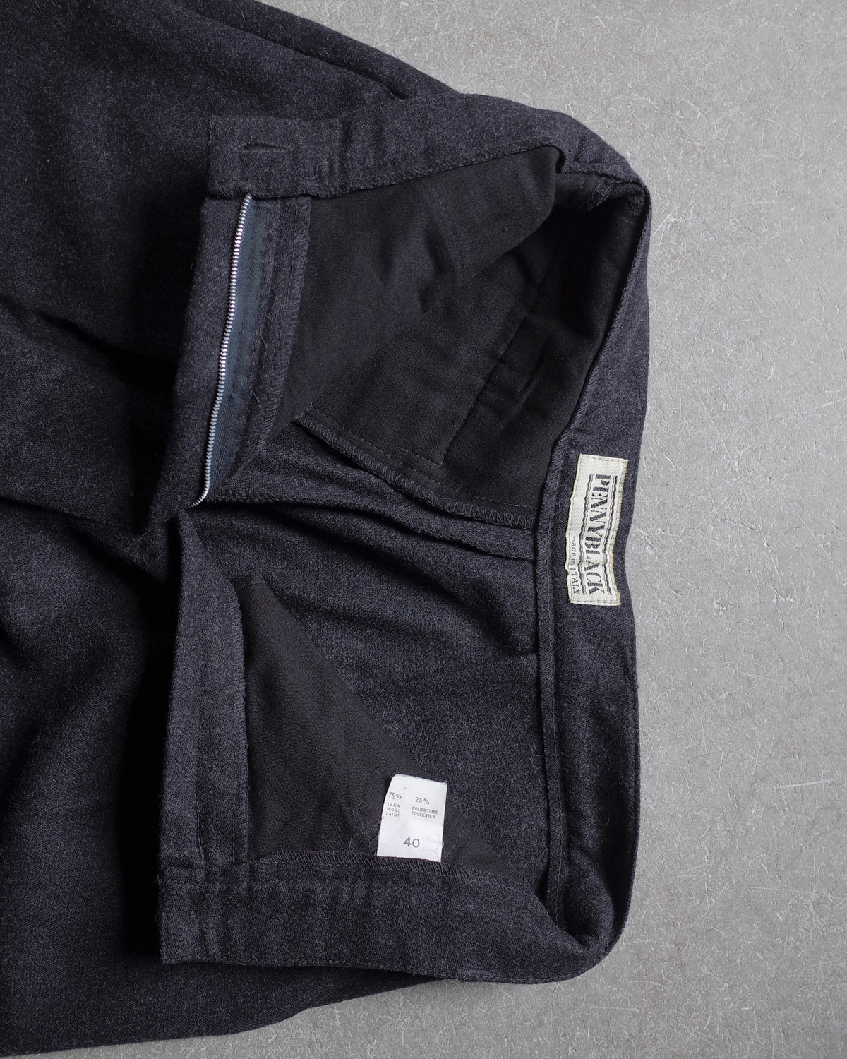 Used / WOOL TAPERED PANTS