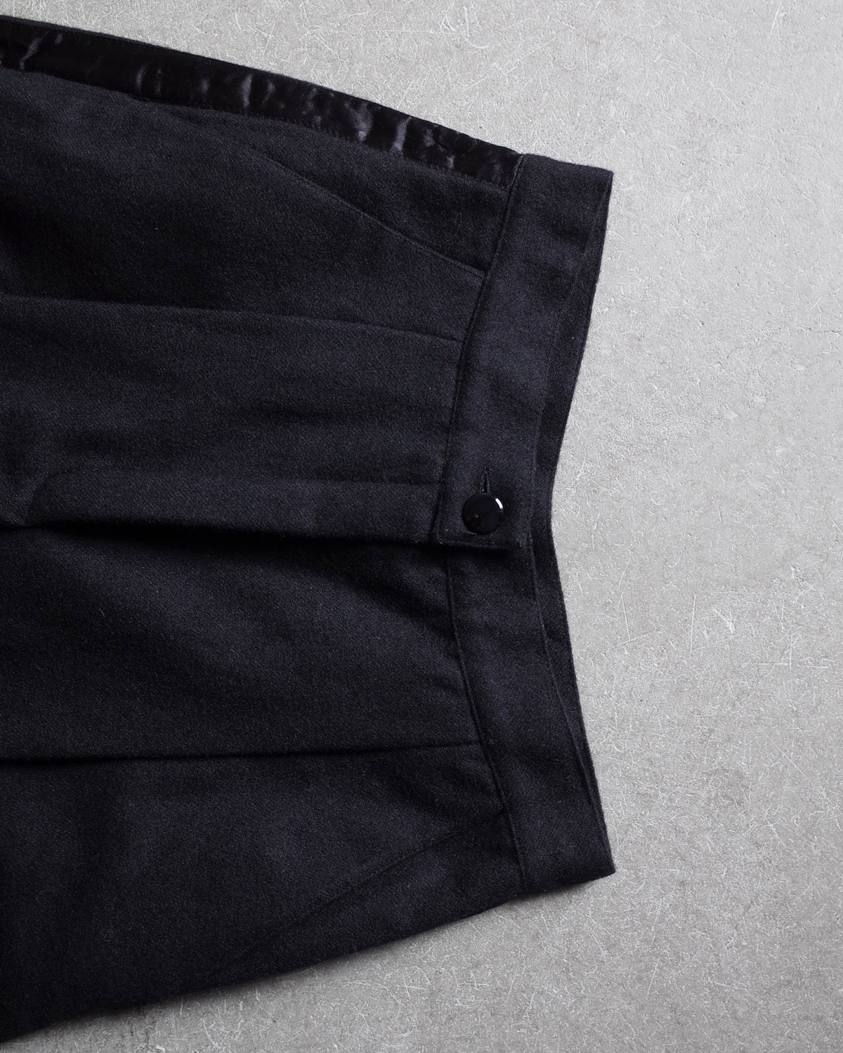Used / LINE PANTS