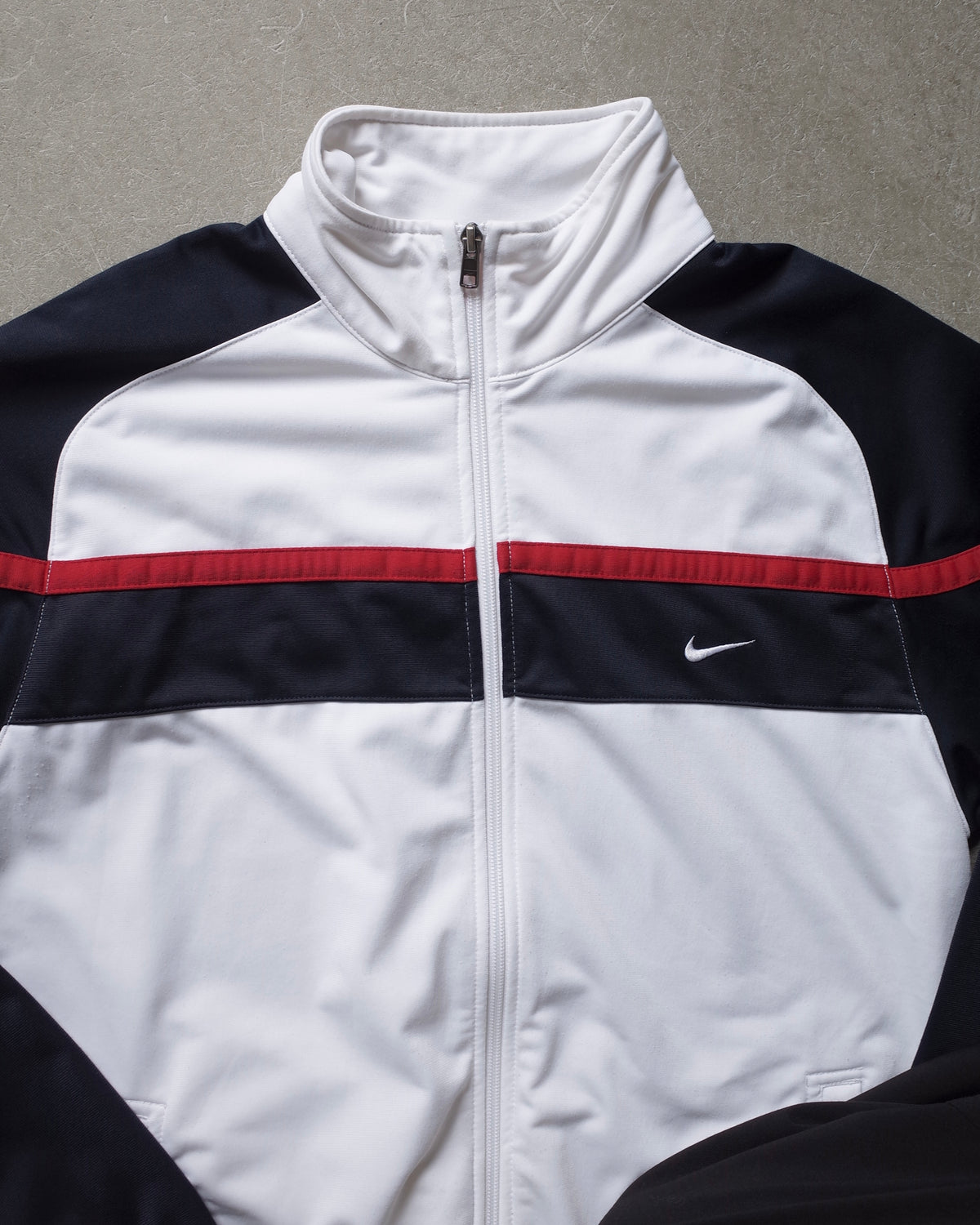 Used / NIKE TRACK JACKET
