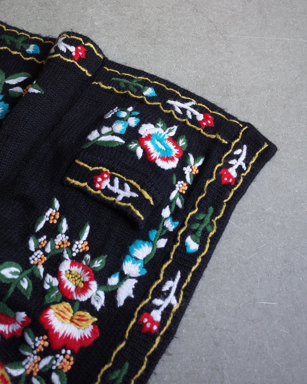 Used / KNIT CARDIGAN