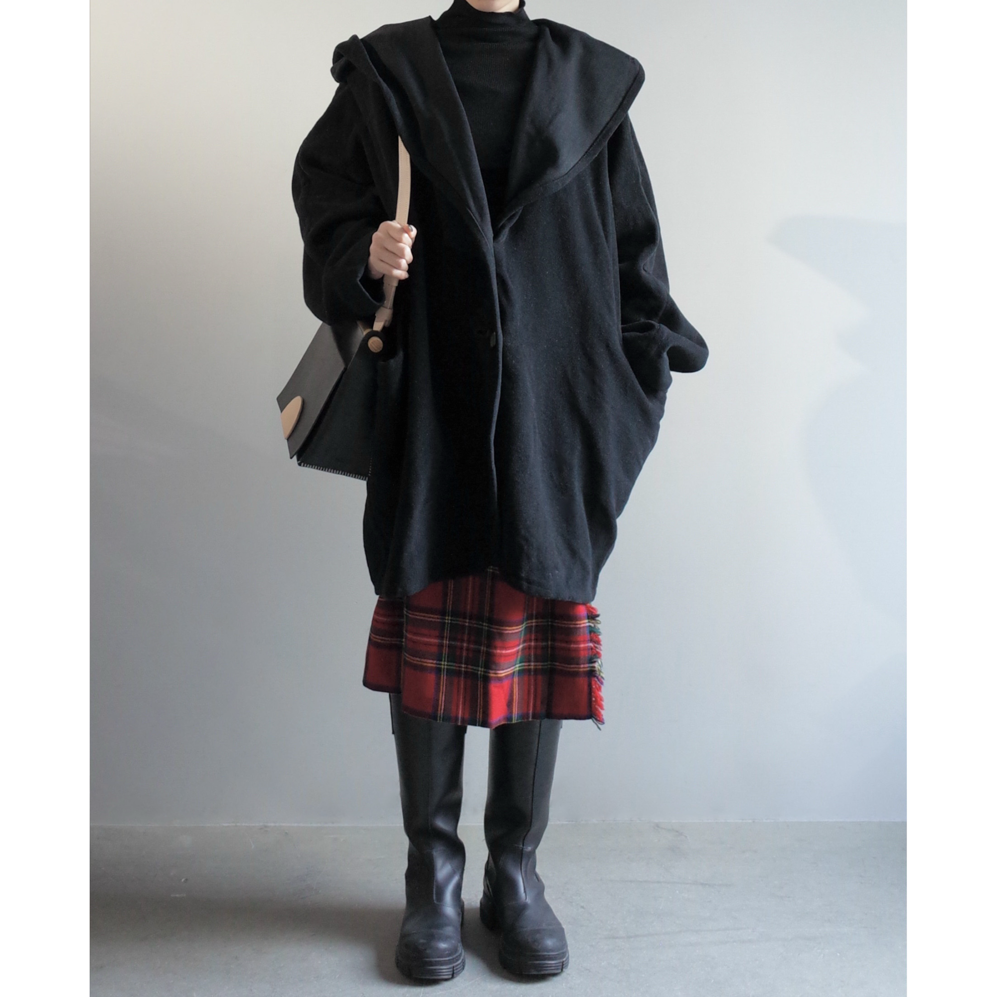 Used / HOODIED CAPE COAT